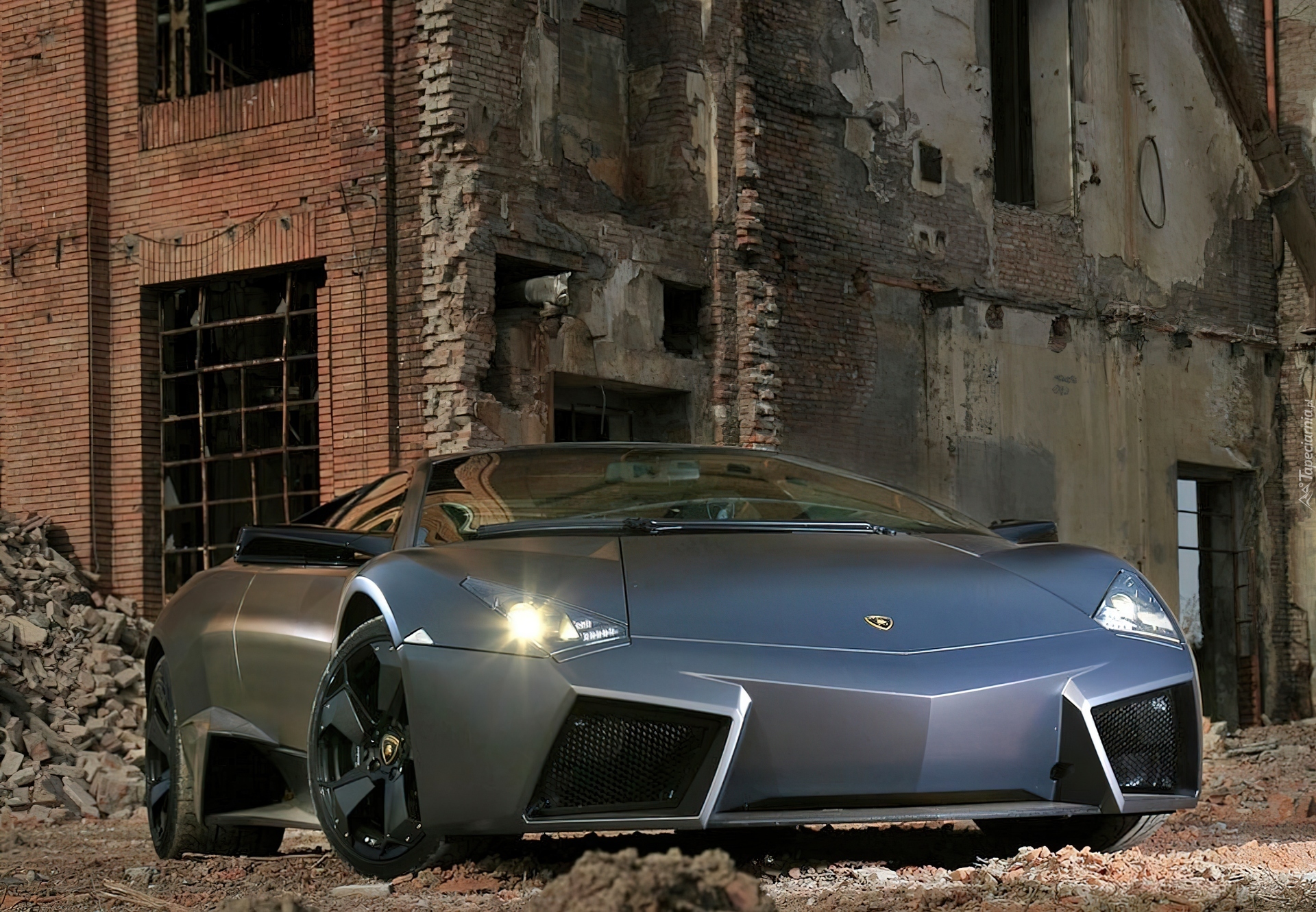 Srebrne, Lamborghini Reventon