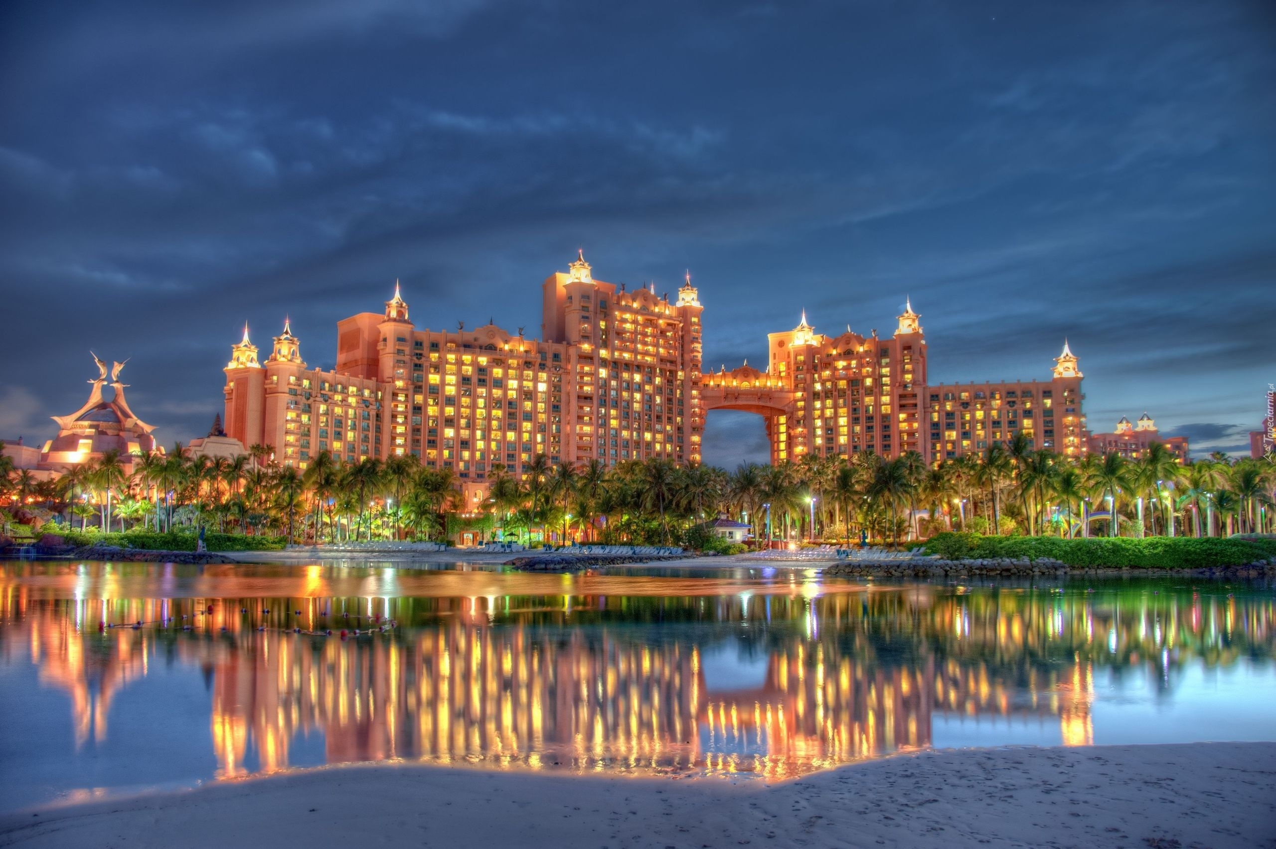 Atlantis The Palm, Hotel, Dubai, Nocą
