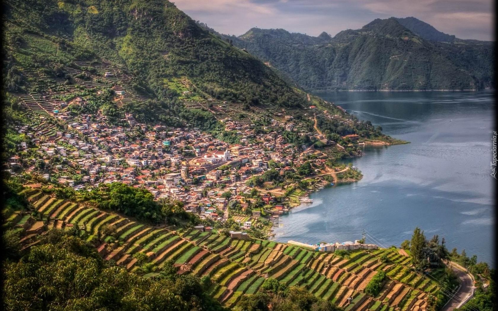 Lake Atitlan, Guatemala, Miasto, Jezioro