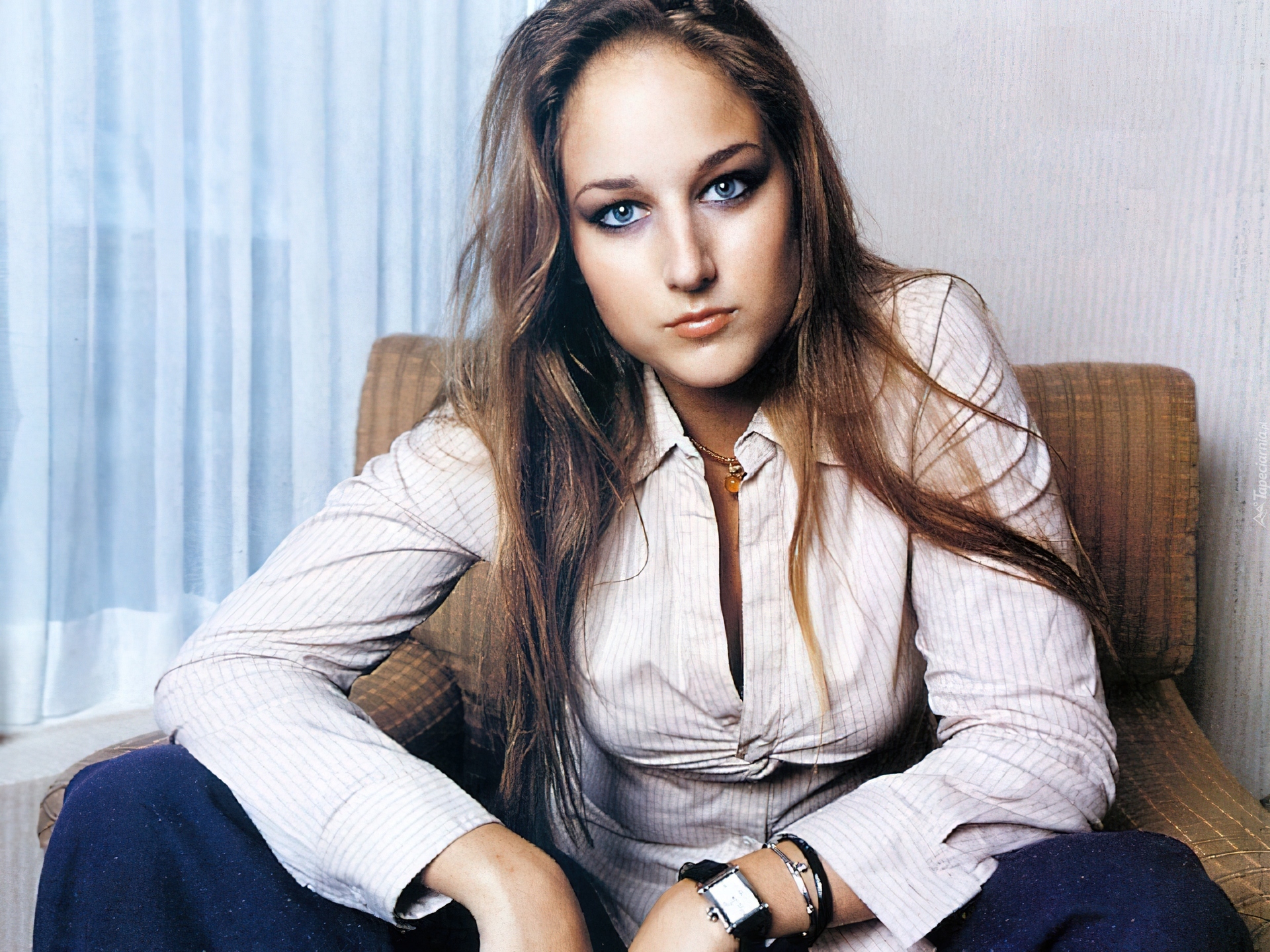 Leelee Sobieski, Zegarek, Bransoletka