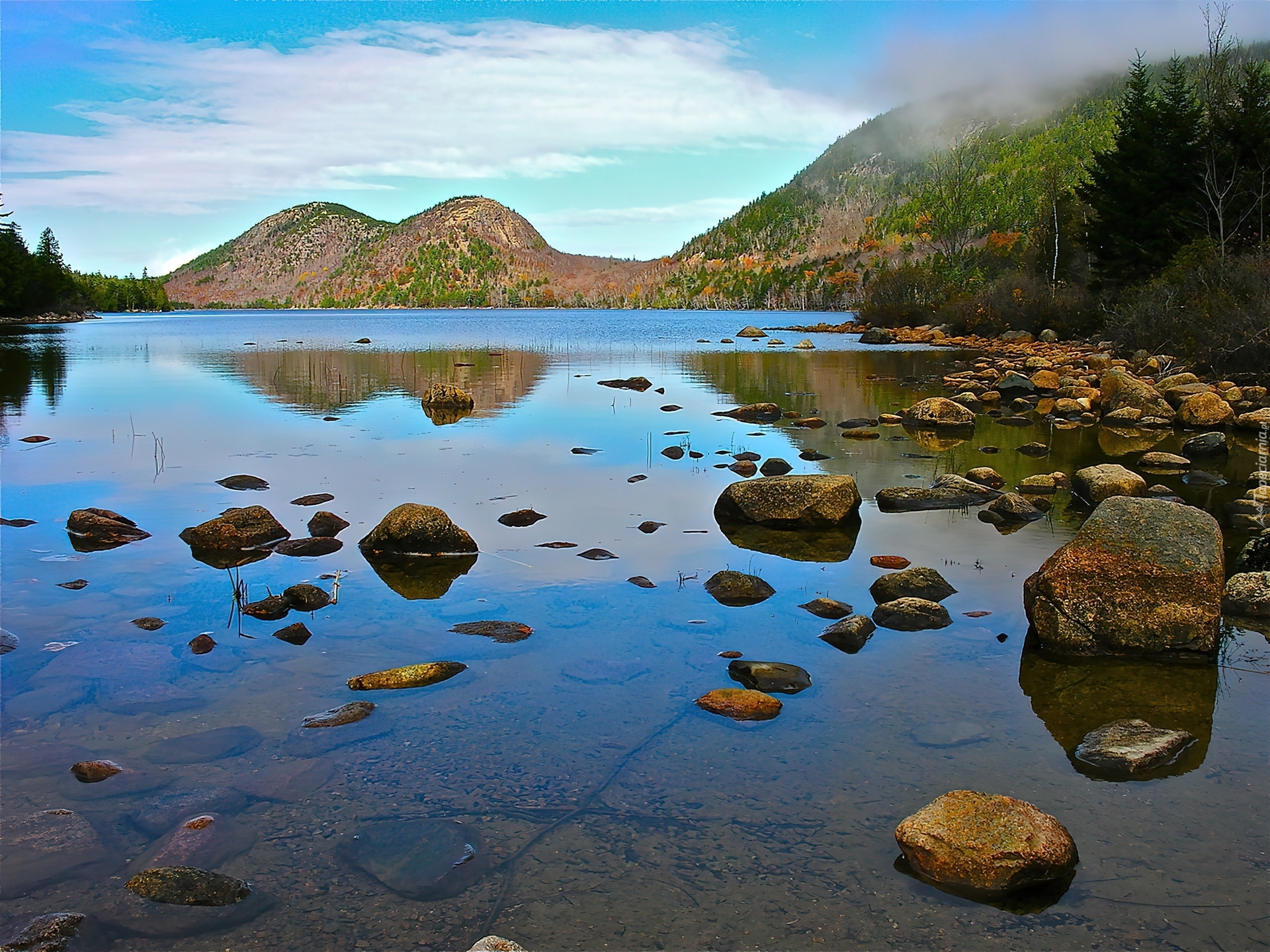 Stany Zjednoczone, Stan Maine, Park Narodowy Acadia, Jezioro Jordan Pond, Kamienie, Góry