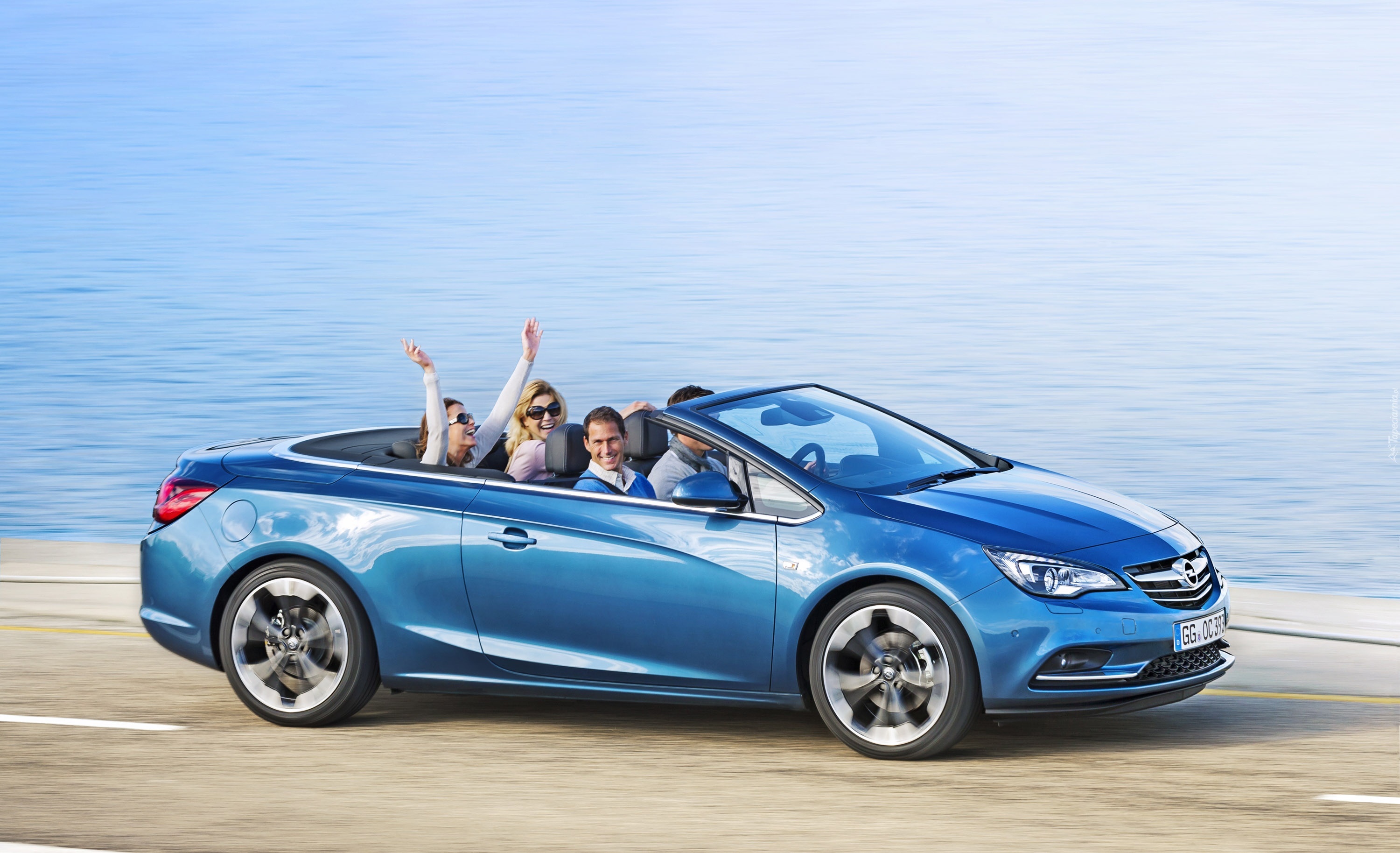 Opel Cascada, Woda