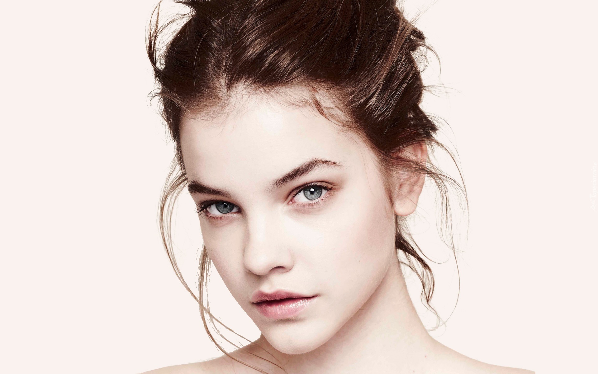 Kobieta, Barbara Palvin, Spojrzenie