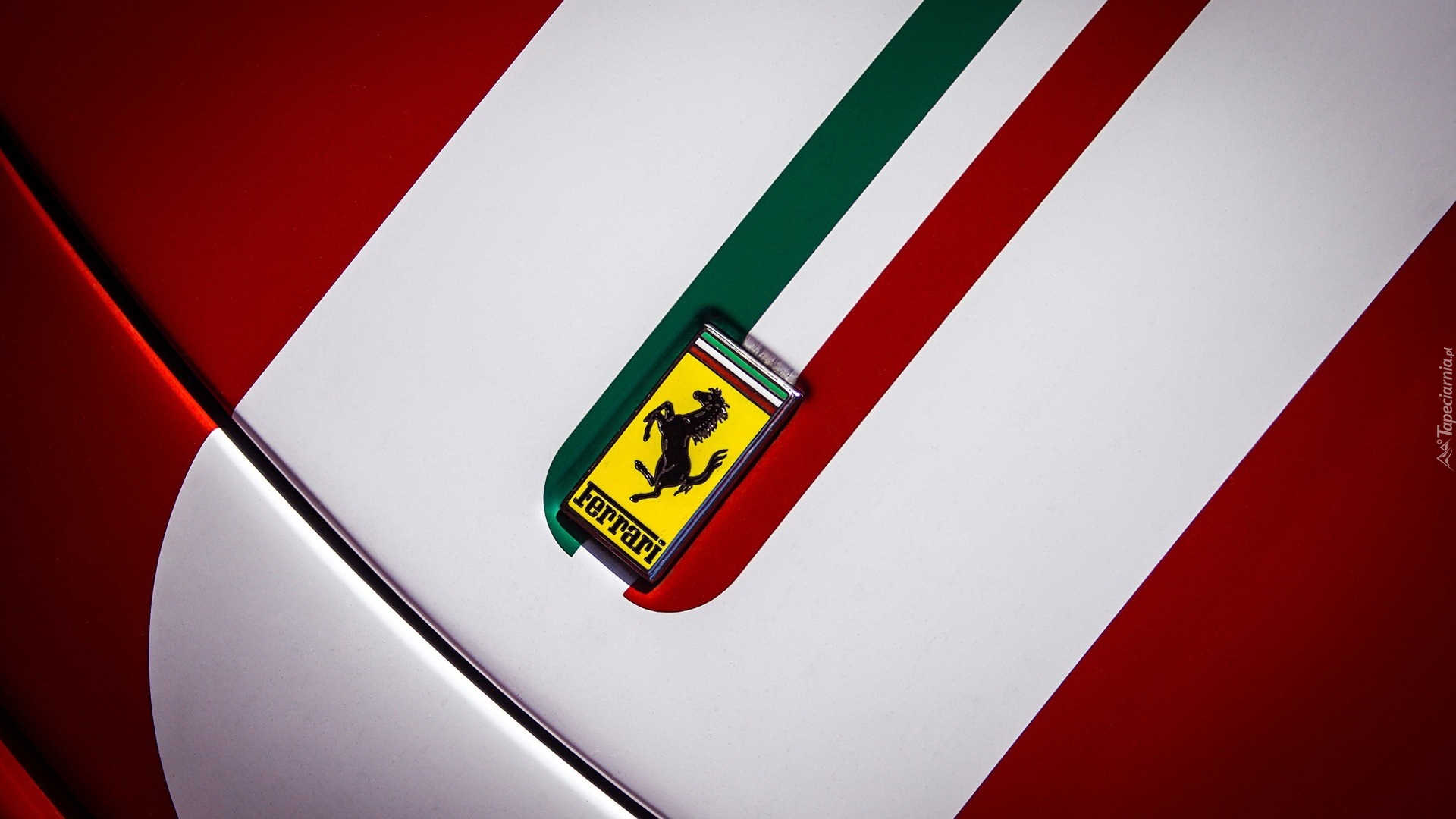 Logo Ferrari, Maska