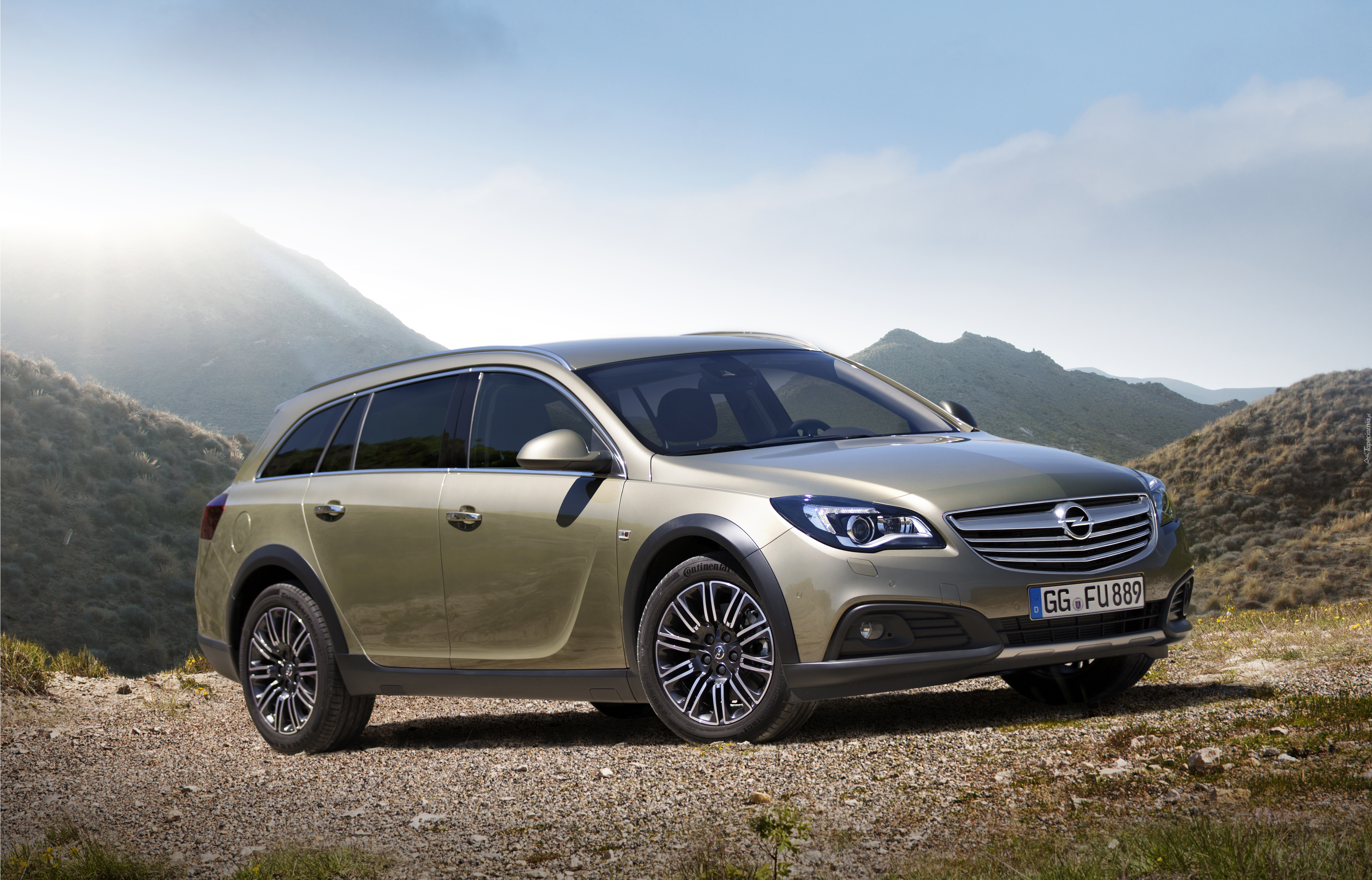 Opel Insignia Country, Góry