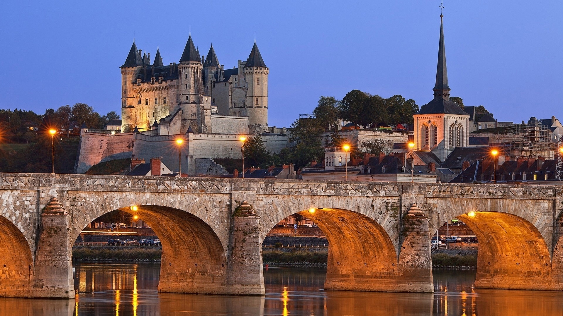 Zamek w Saumur, Château de Saumur, Rzeka Loara, Most, Francja