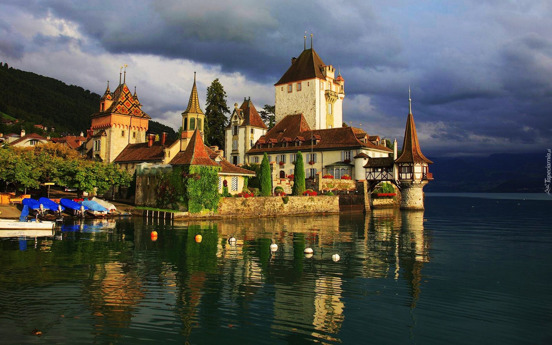 Zamek, Oberhofen Castle, Kanton Berno, Szwajcaria, Jezioro Thun