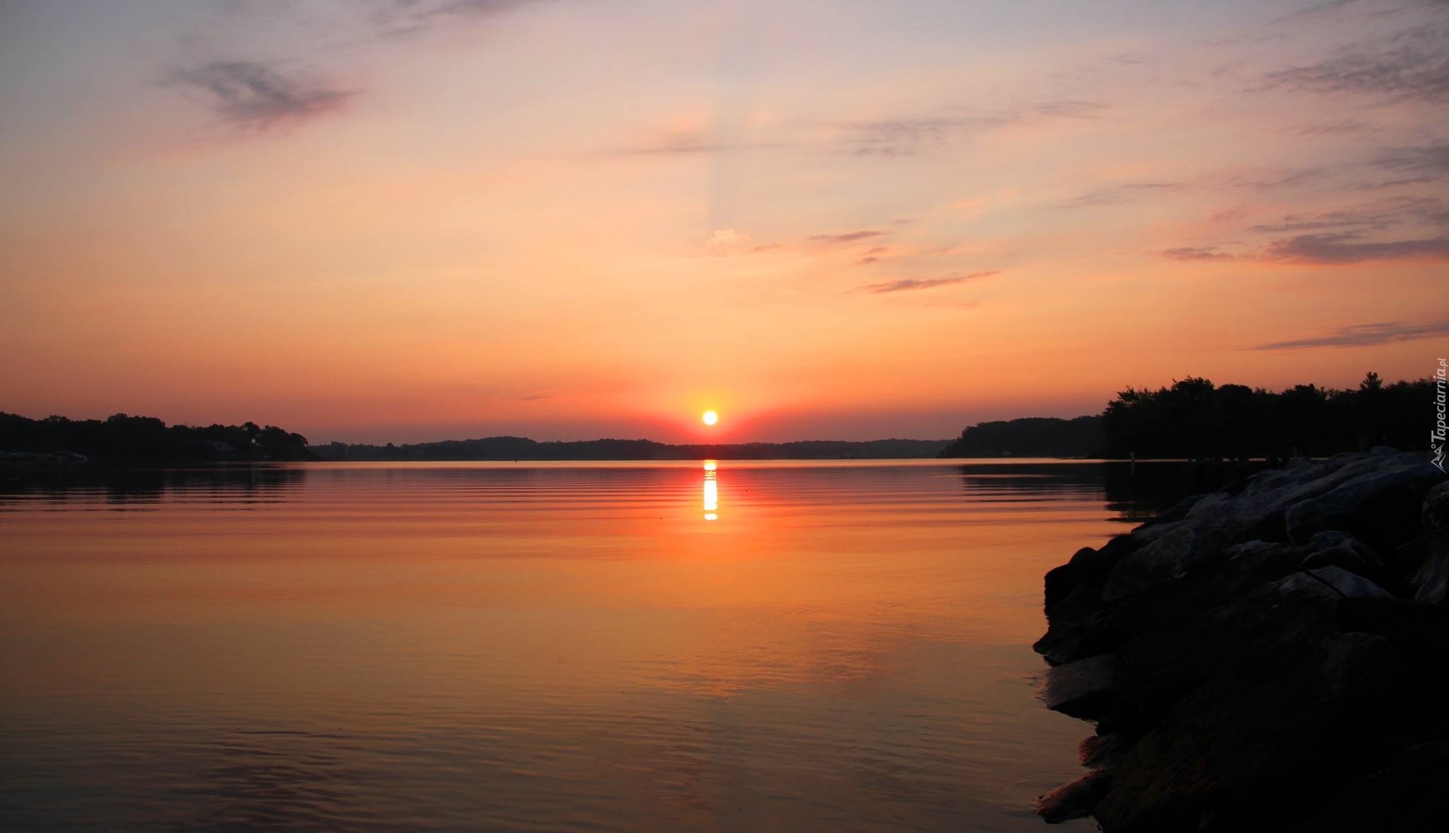Jezioro, Skały
