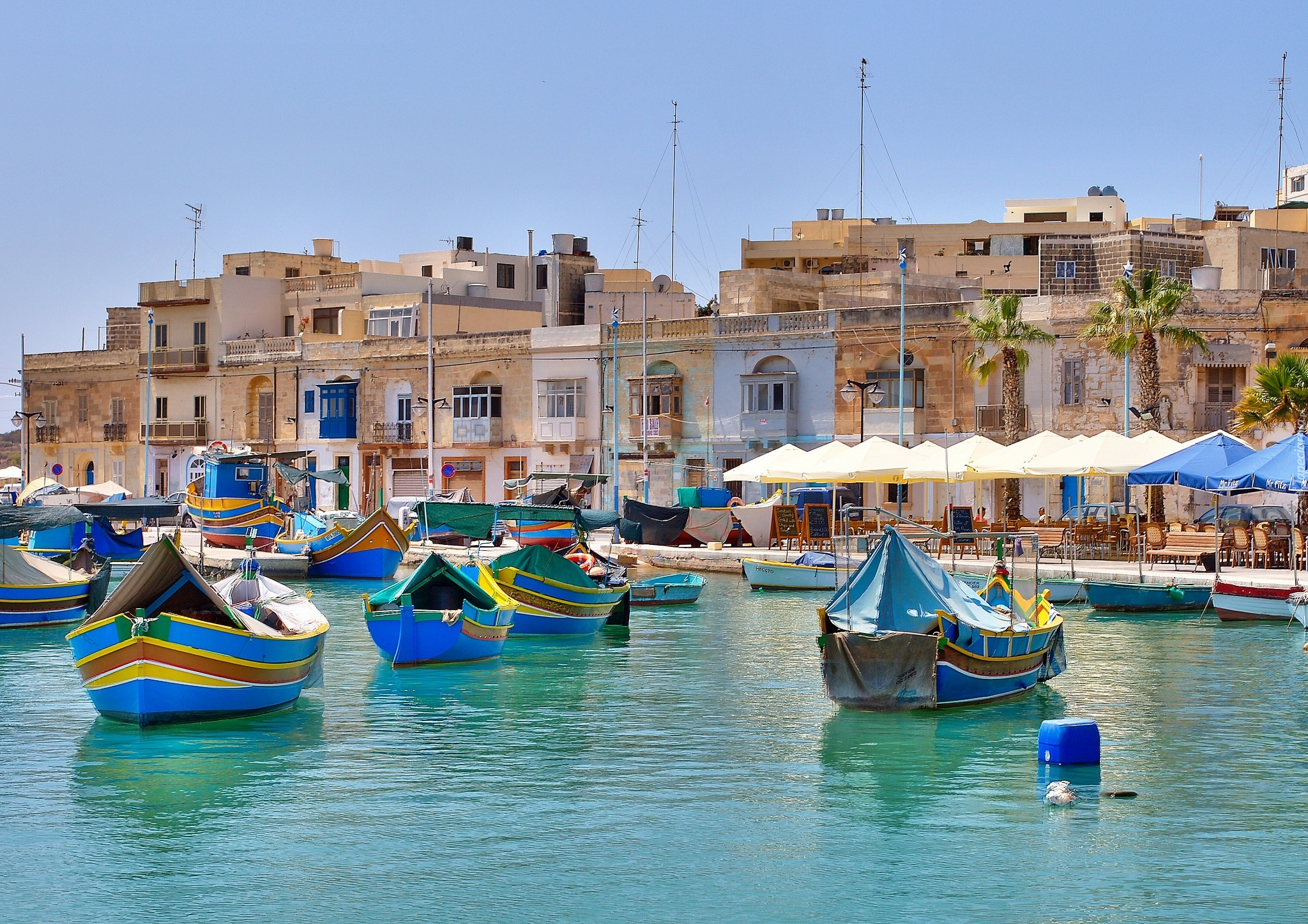 Malta, Miejscowość Marsaxlokk, Przystań, Domy