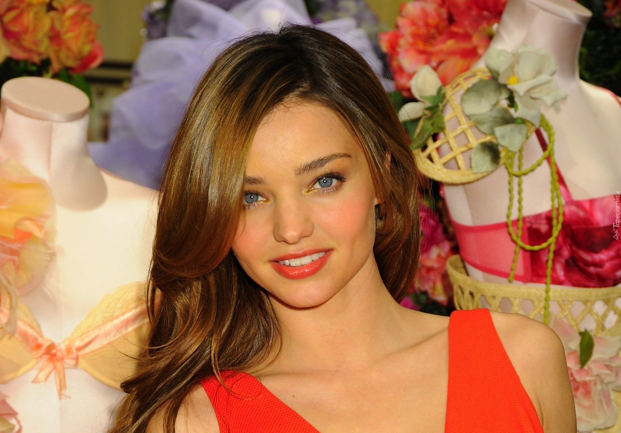 Miranda Kerr, Makijaż, Uśmiech