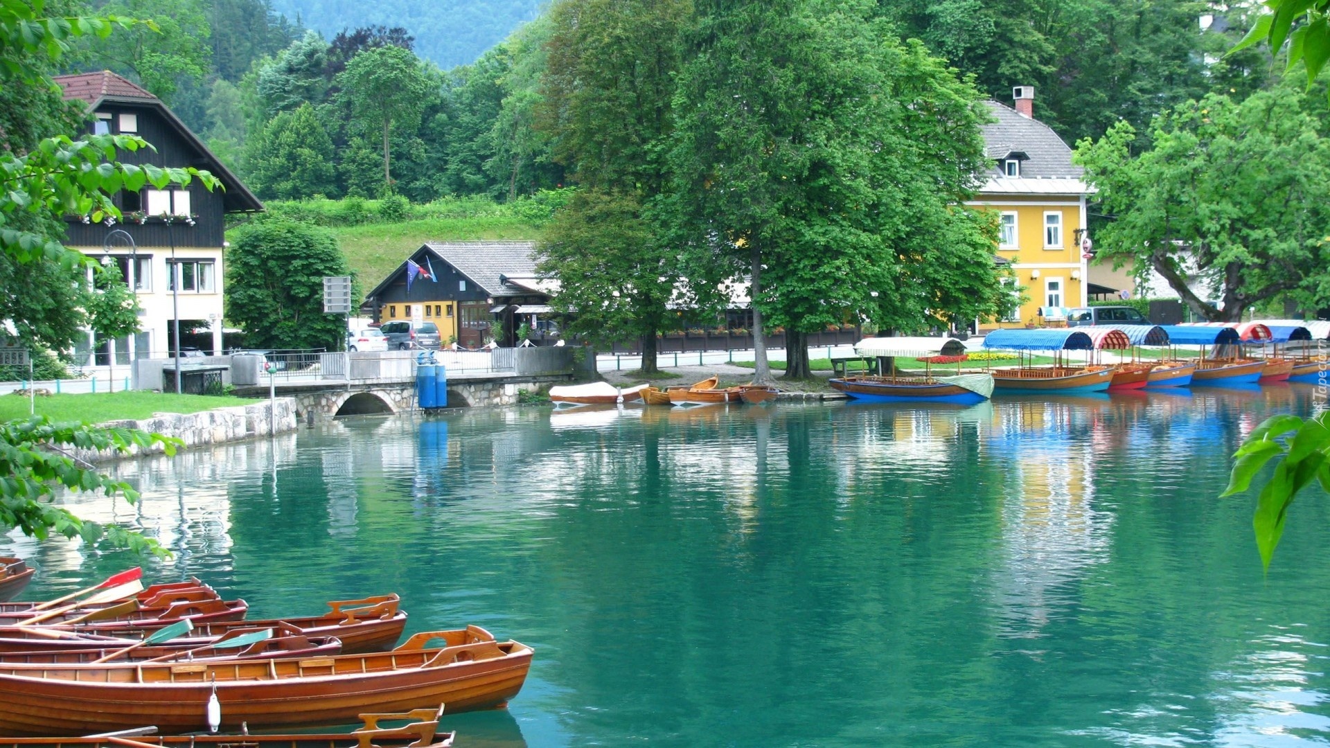 Domy, Łódki, Jezioro, Bled, Słowenia