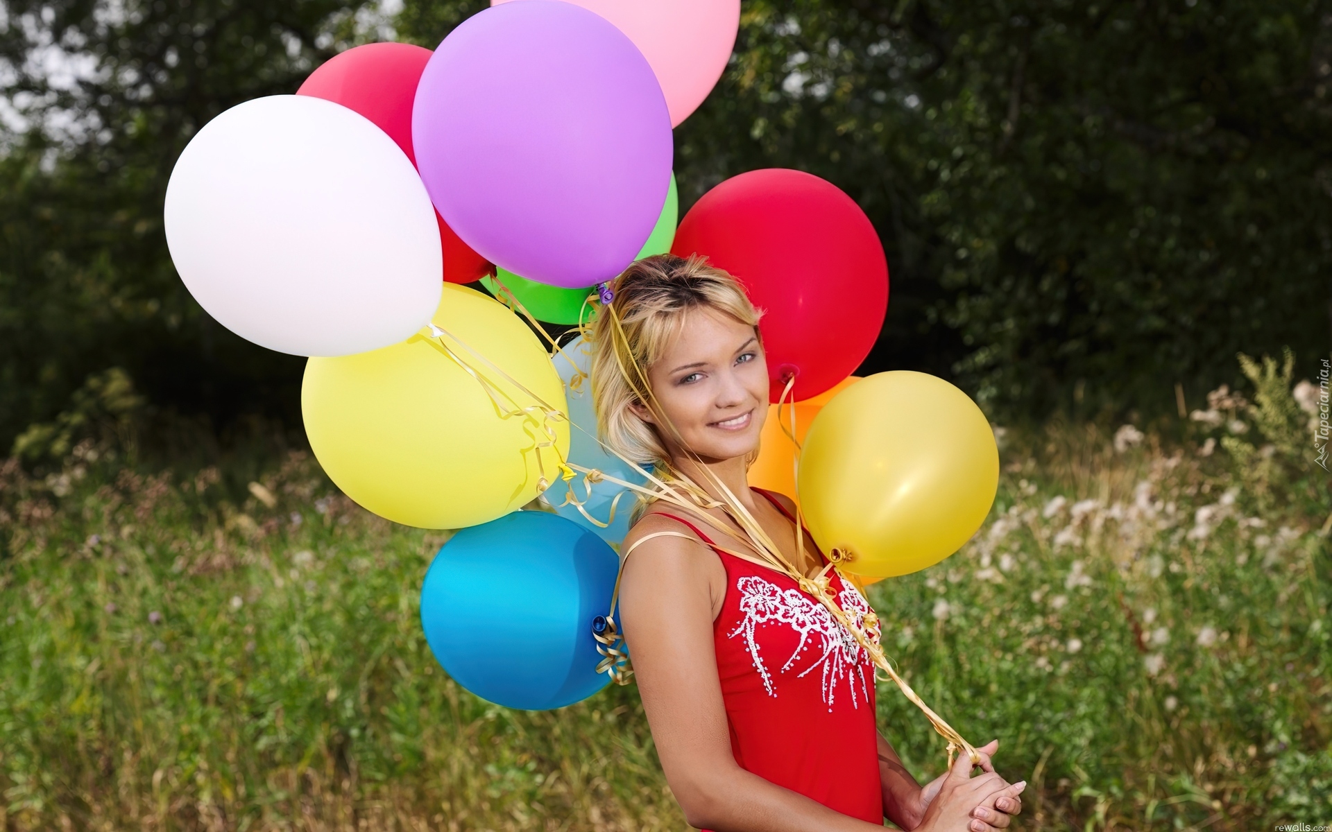 Uśmiechnięta, Blondynka, Kobieta, Kolorowe, Balony, Trawy
