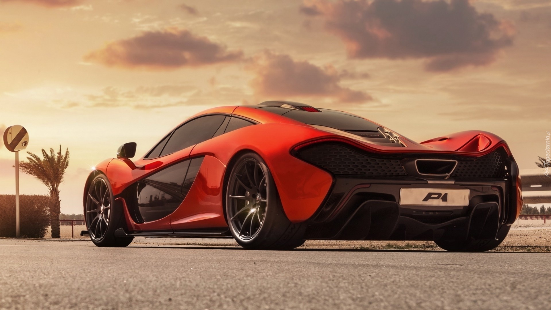 McLaren P1, Droda