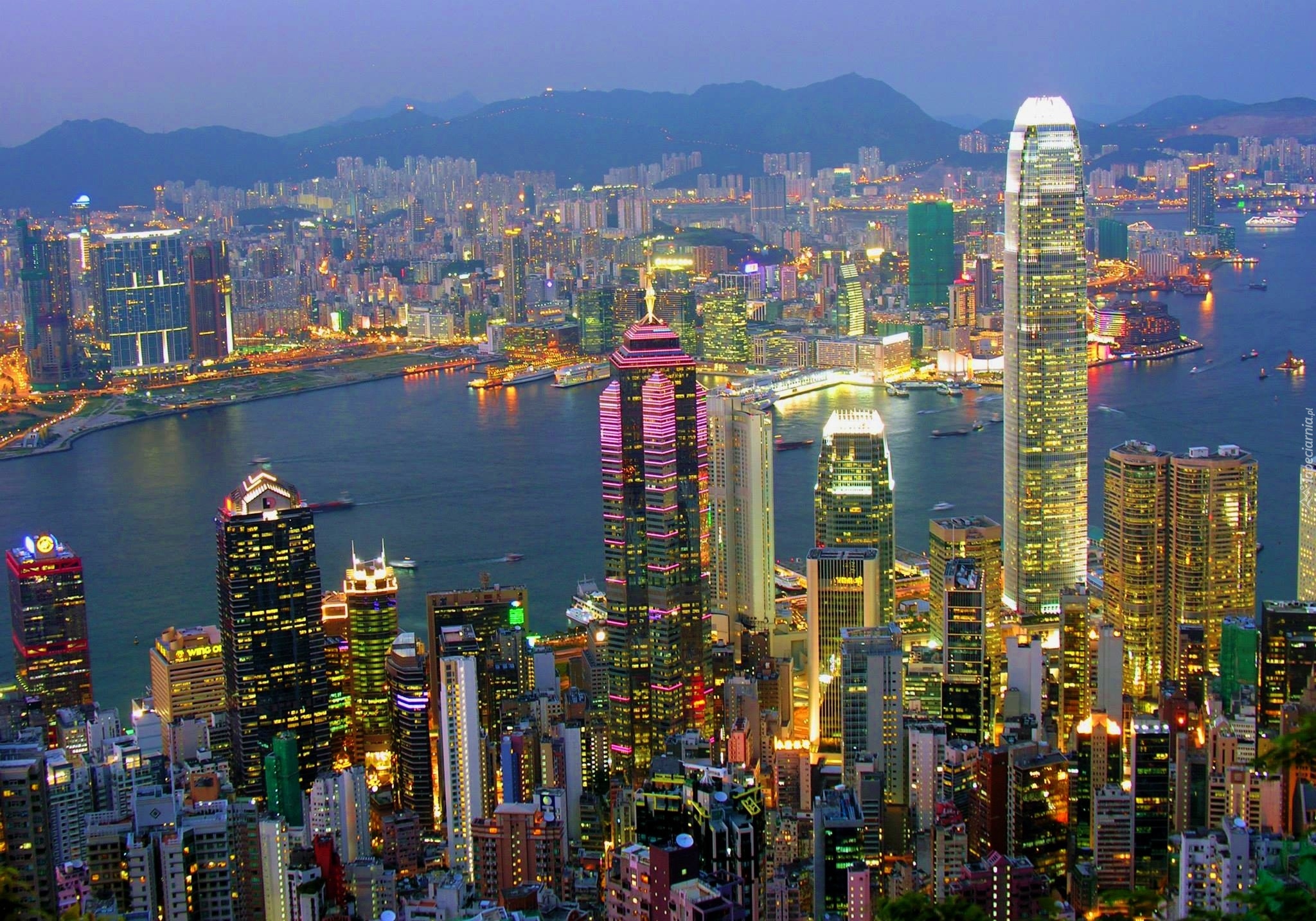 Wieżowce, Rzeka, Noc, Hongkong, Chiny