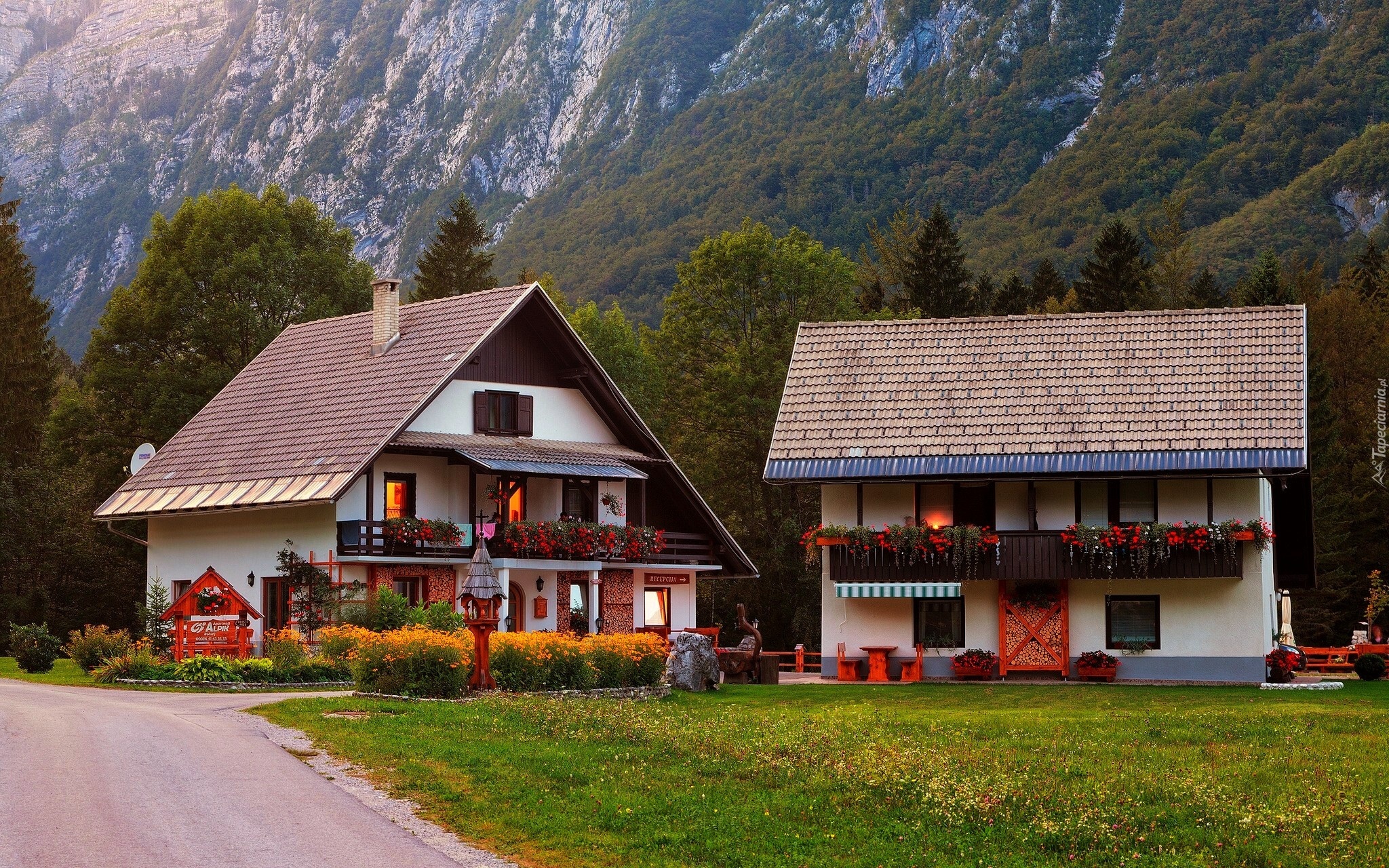 Góry, Domy, Słowenia