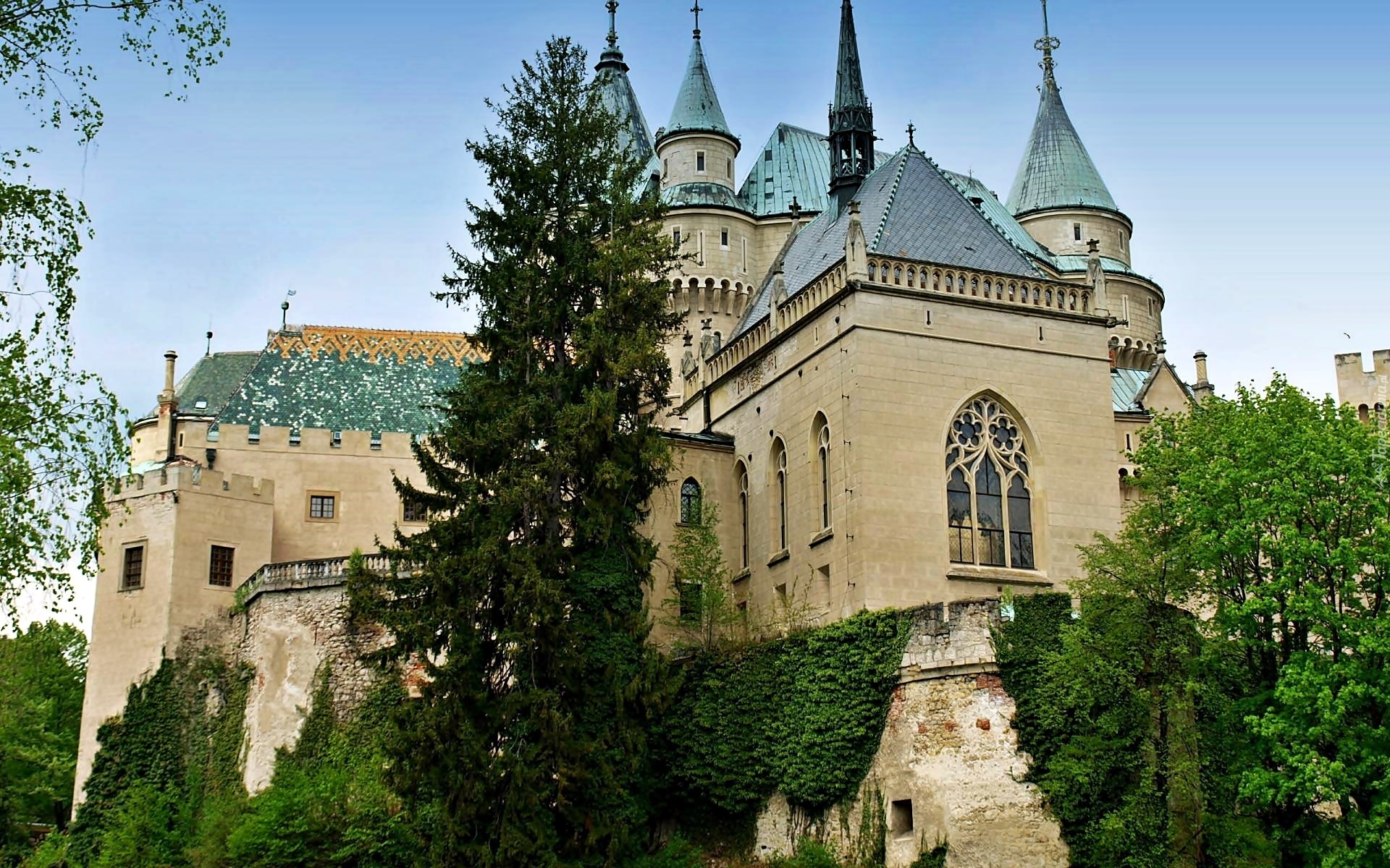 Zamek w Bojnicach, Bojnický zámok, Bojnice, Słowacja