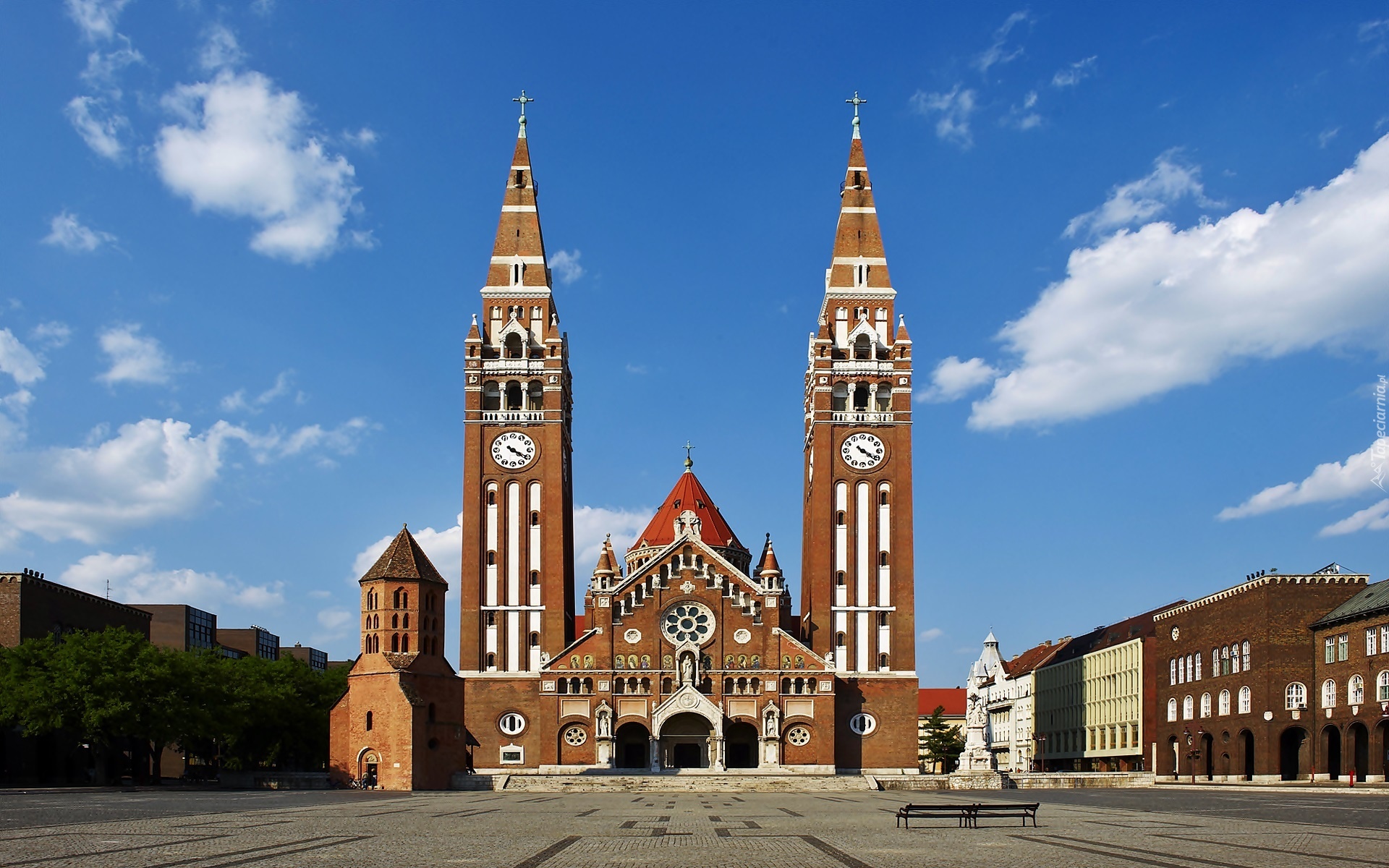 Plac, Kościół, Budynki, Drzewa