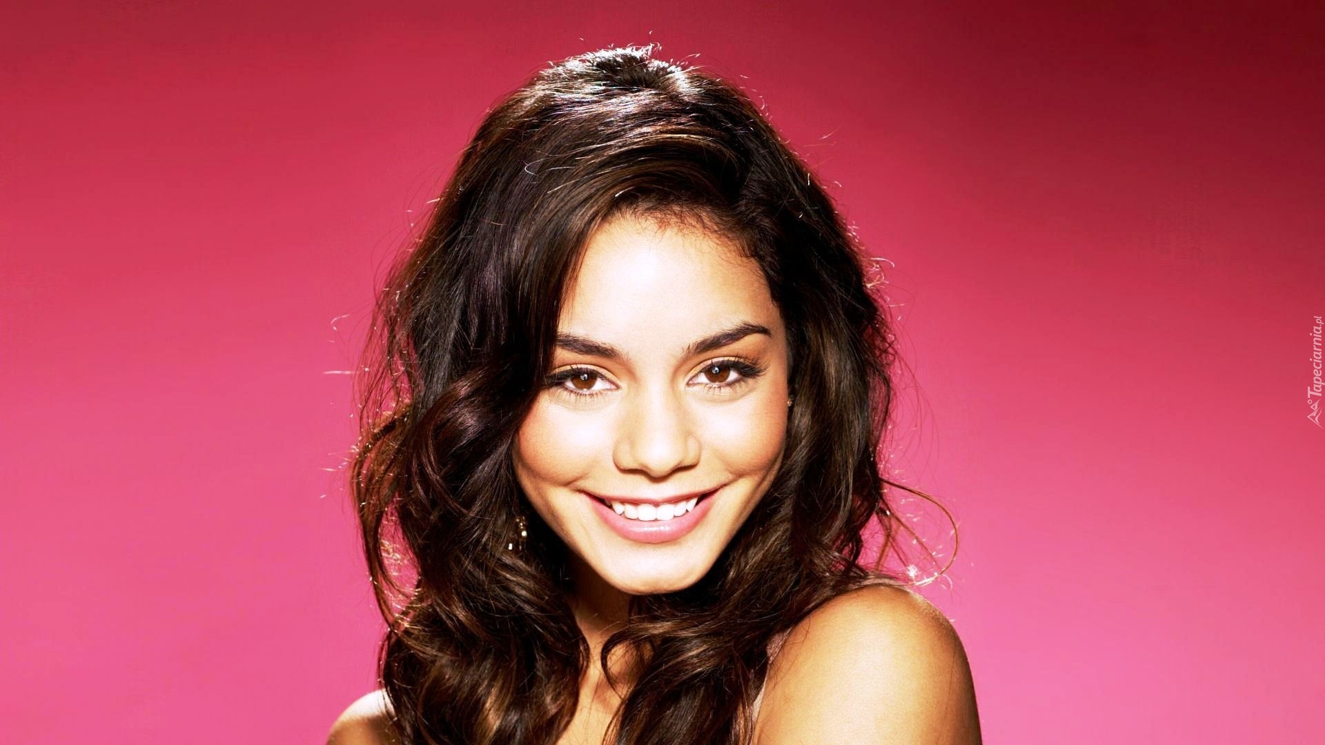 Uśmiechnięta, Vanessa Hudgens