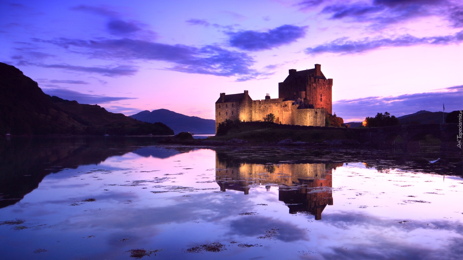 Zamek Eilean Donan, Wyspa Loch Duich, Jezioro Loch Duich, Region Highland, Szkocja