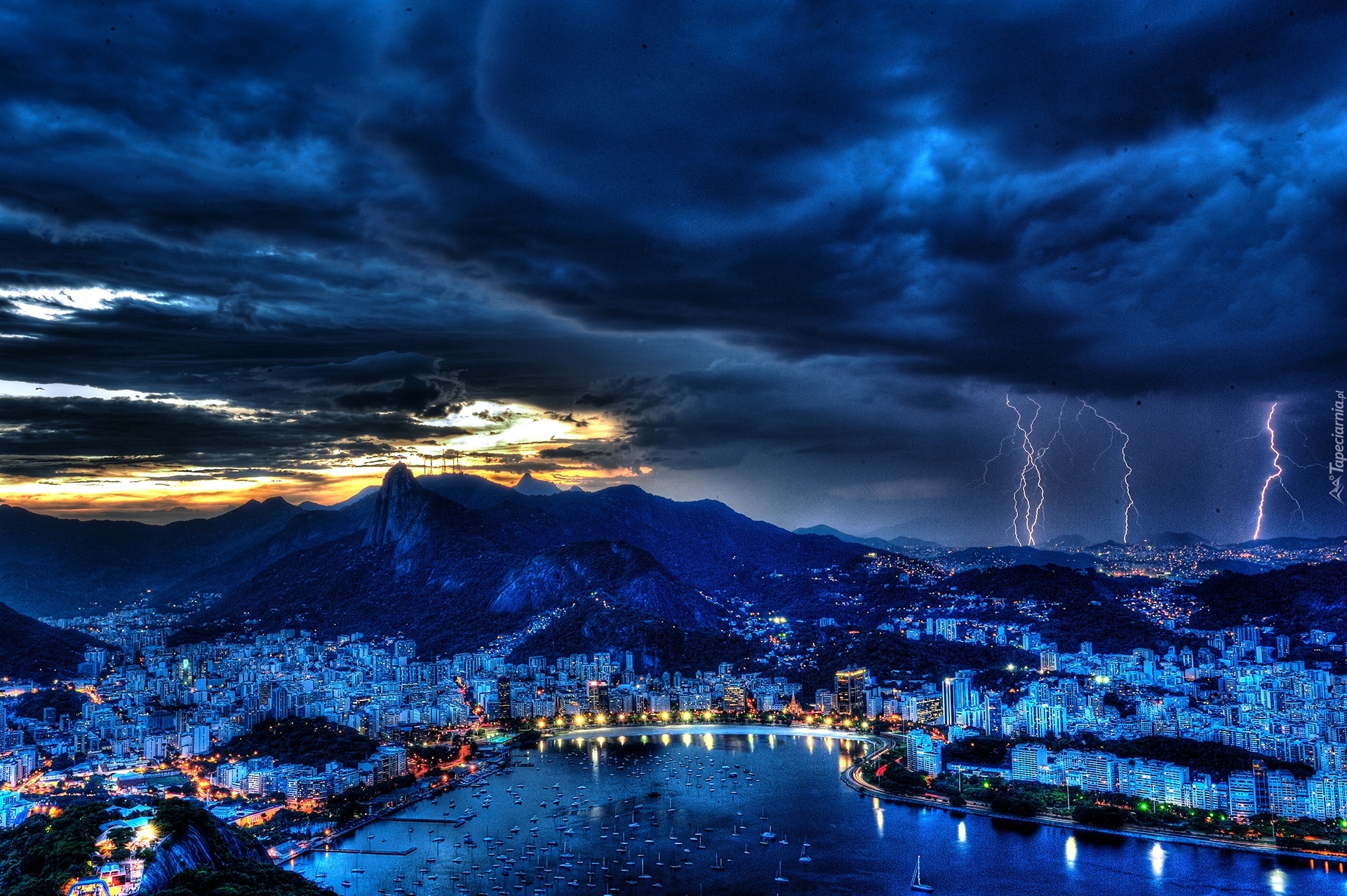 Rzeka, Góry, Panorama, Miasta, Rio de Janerio, Chmury, Noc