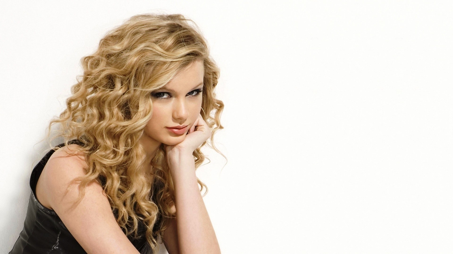 Taylor Swift, Blondynka, Spojrzenie