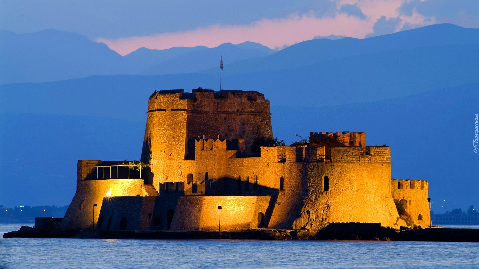 Zamek Bourtzi, Fort, Wyspa, Port Nauplioni, Grecja