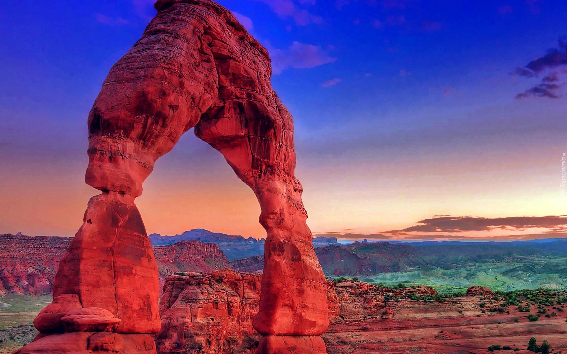 Stany Zjednoczone, Stan Utah, Park Narodowy Arches, Skały, Kanion, Przebijające, Światło