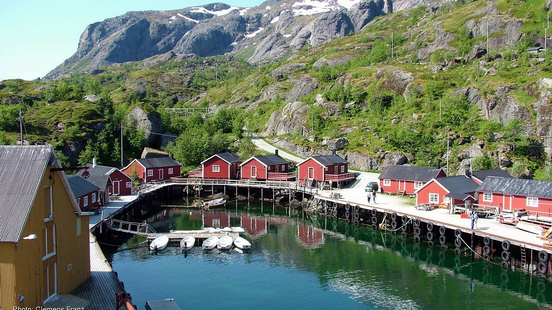 Lofoty, Nusfjord, Miejscowość, Flakstad, Góry, Domy, Łódki