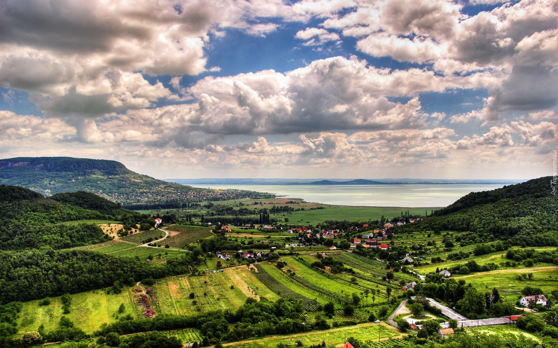 Jezioro, Balaton, Góry, Miasteczka, Lasy, Pola, Łąki, Węgry