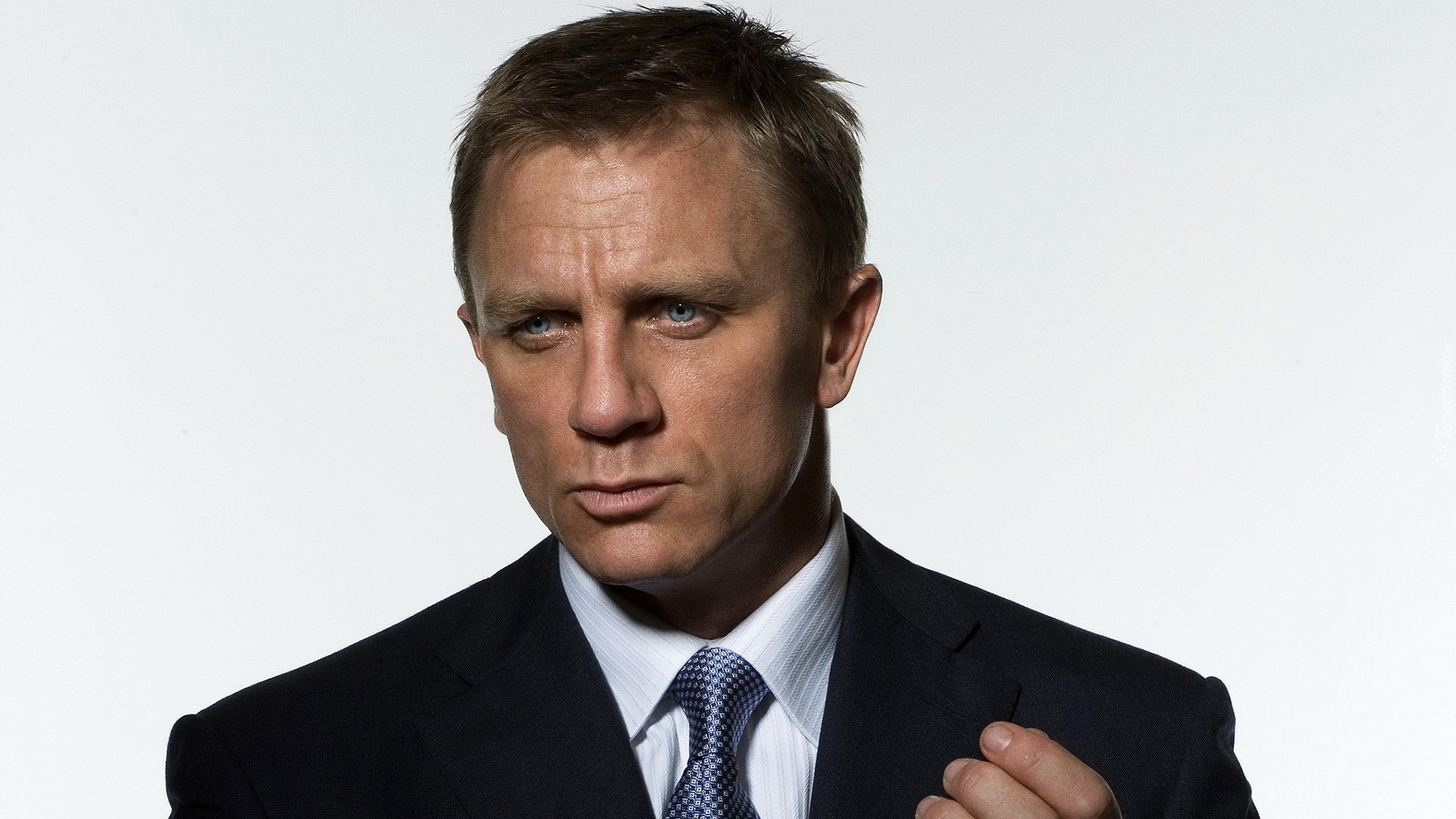 Daniel Craig