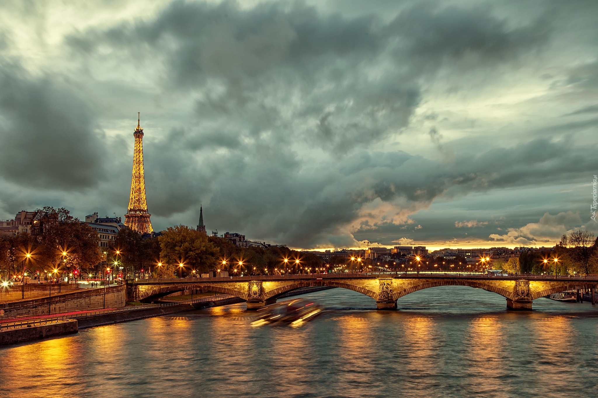 Мост во Франции без смс