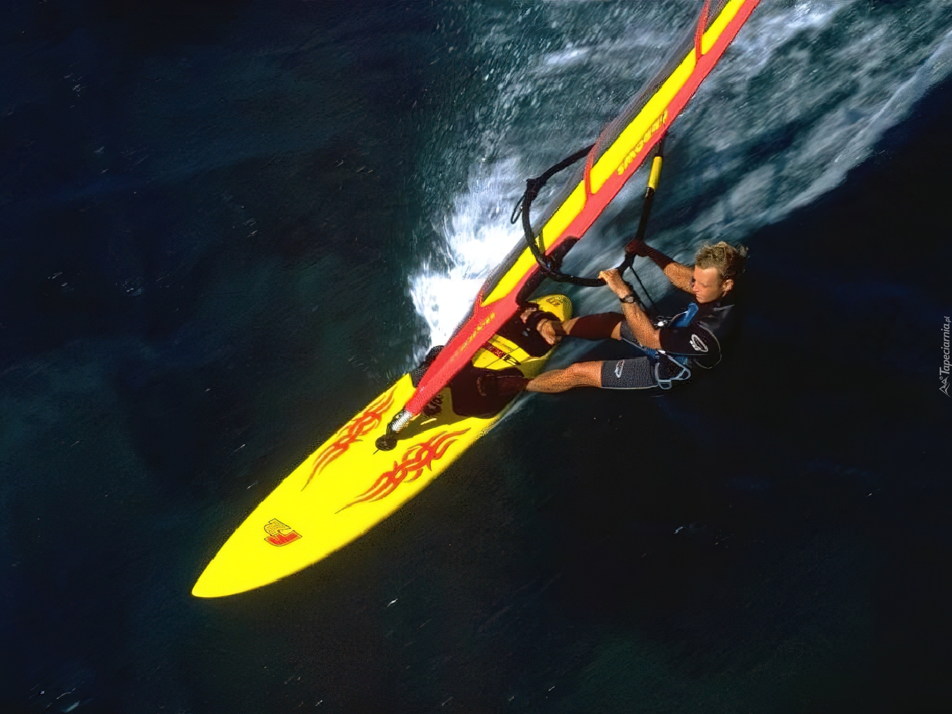 Windsurfing,graffiti