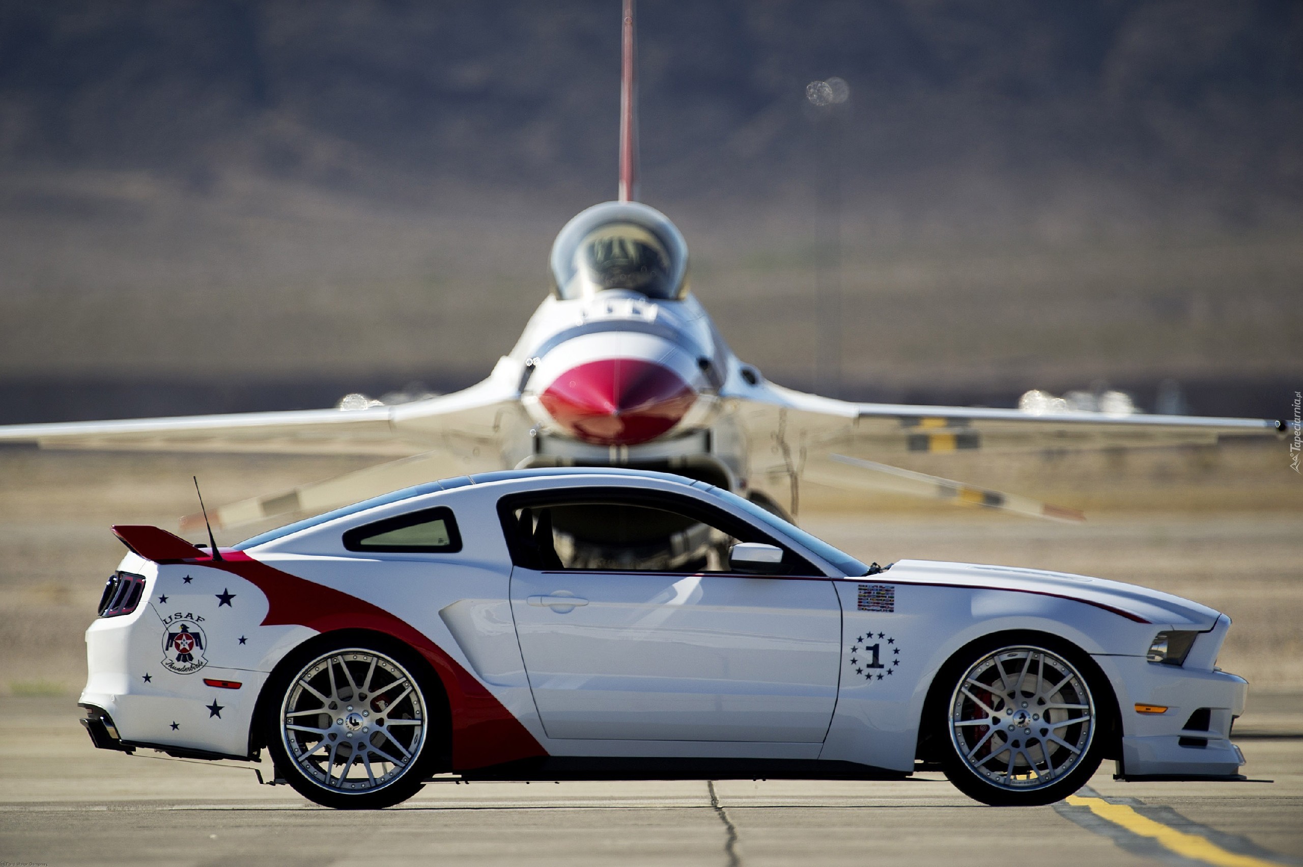 Ford Mustang GT, Thunderbirds Edition