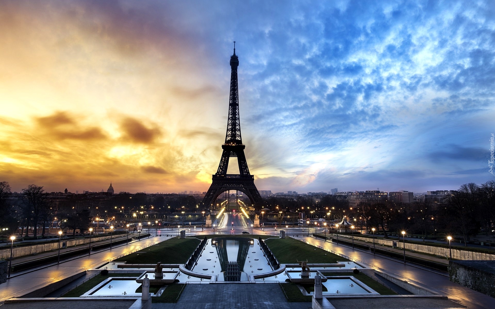 Paryż, Wieża Eiffla, Pola Elizejskie, Zachód Słońca, Francja