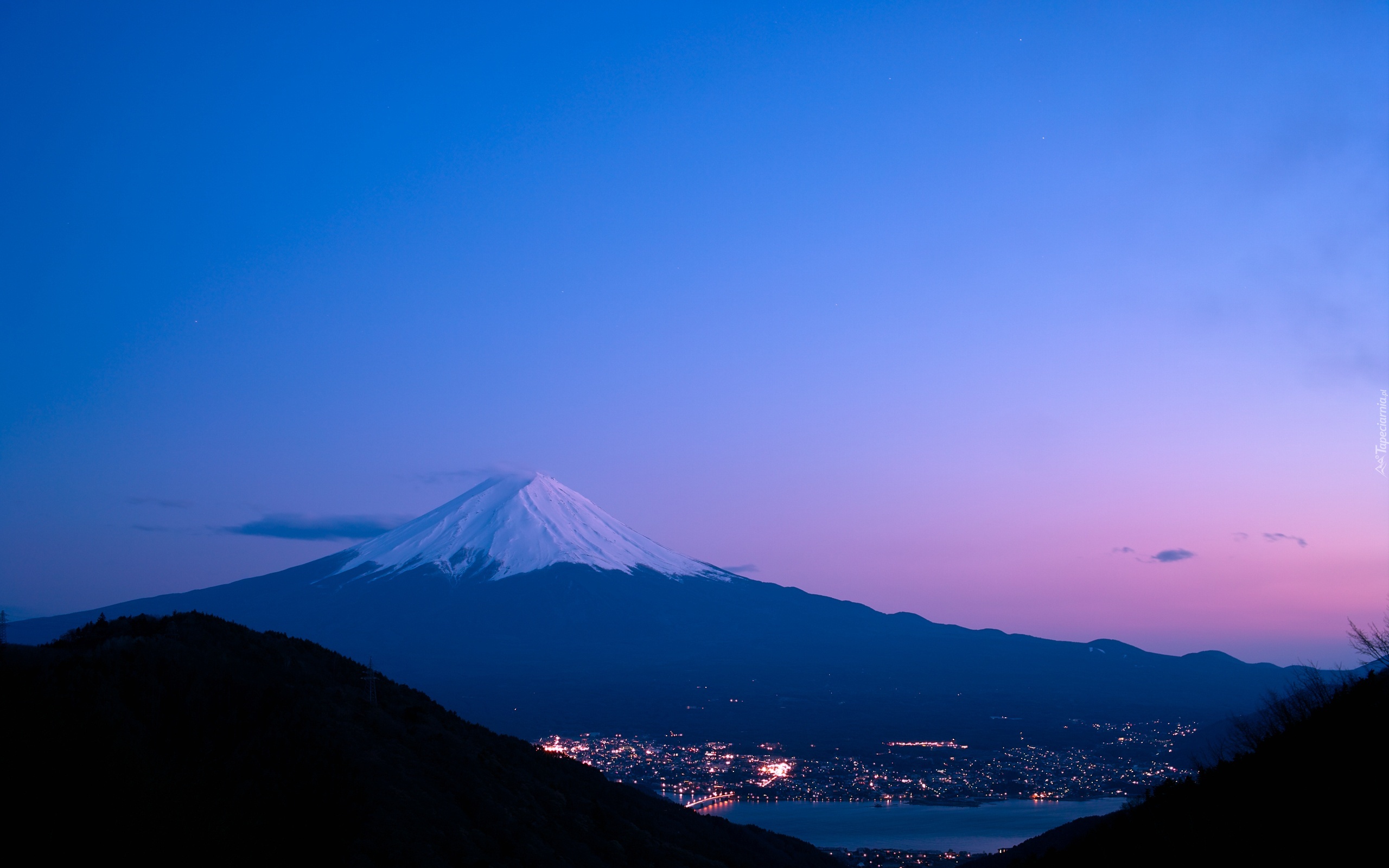 Fudżi, Miasto, Jezioro, Góry, Noc, Japonia