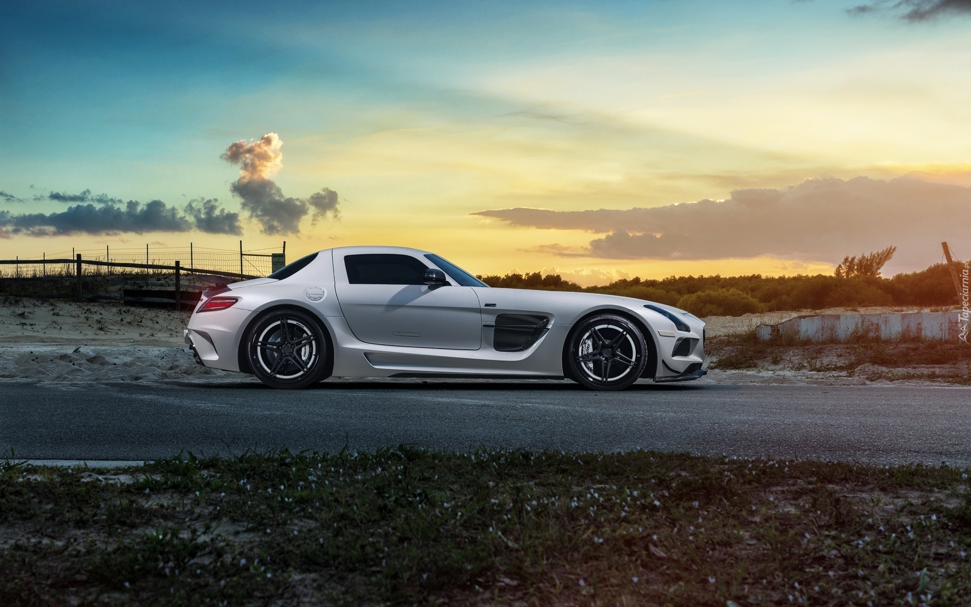 Mercedes SLS Zachód, Słońca, Droga