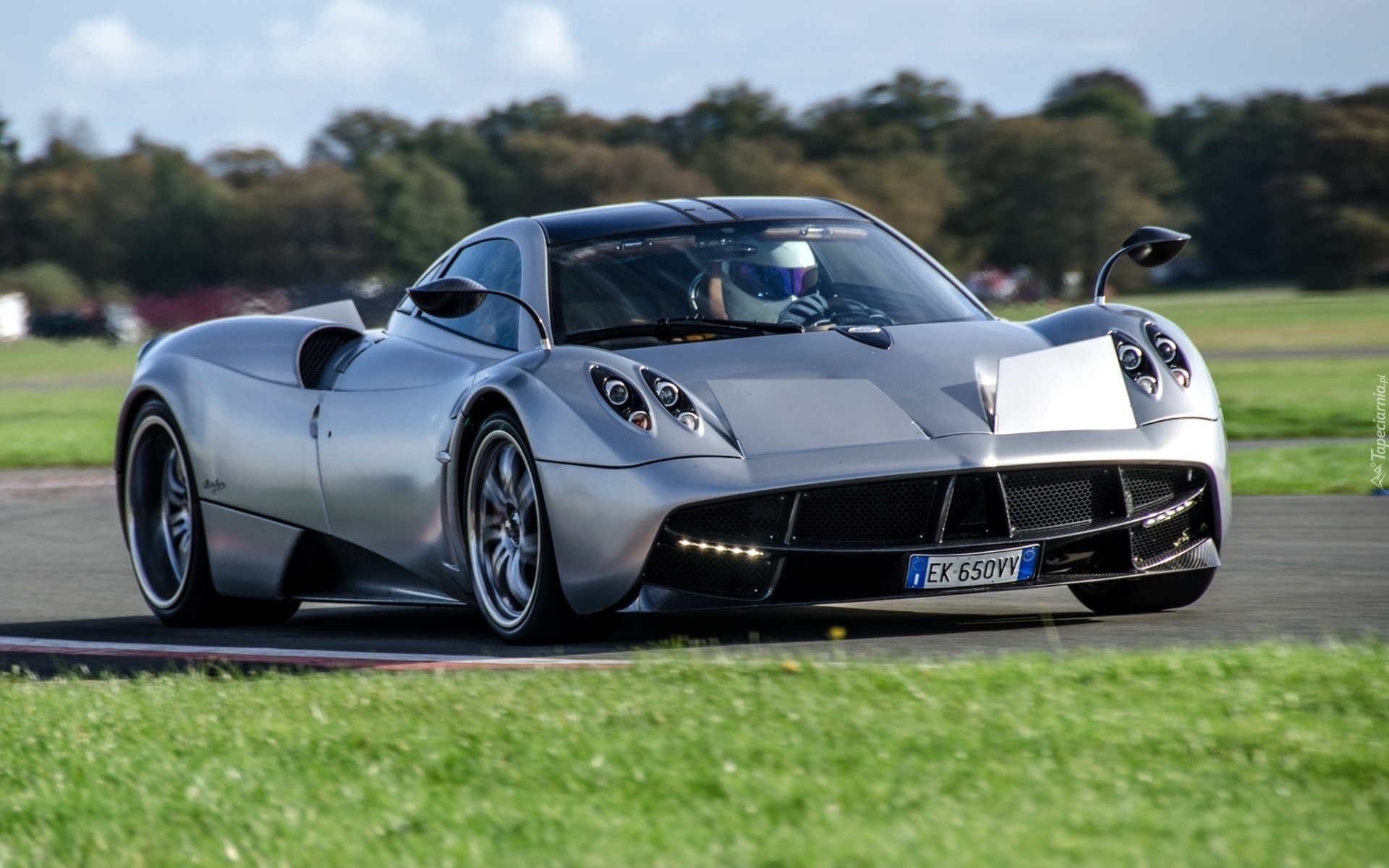 Pagani, Huayra, Droga