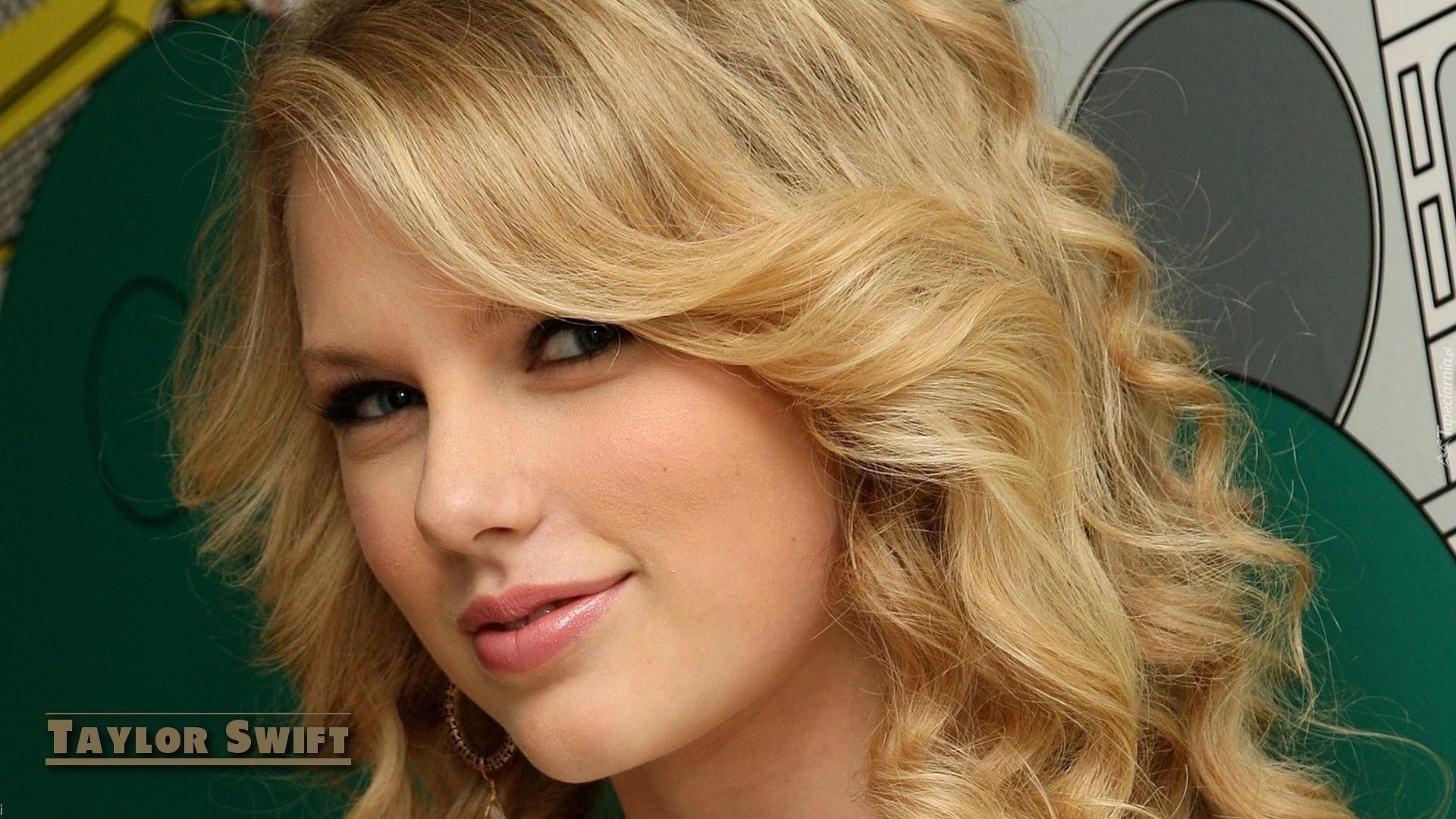 Taylor Swift, Blondynka, Napis