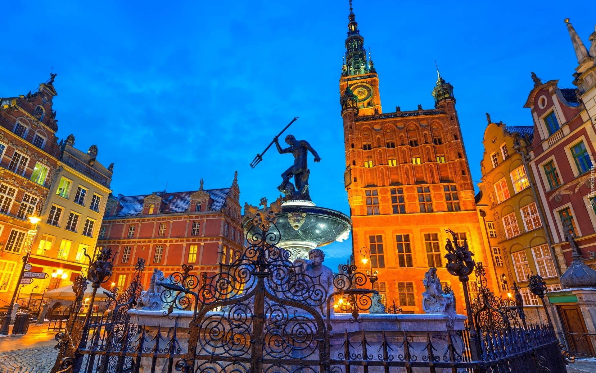 Neptun, Oświetlone Kamienice, Gdańsk, Polska