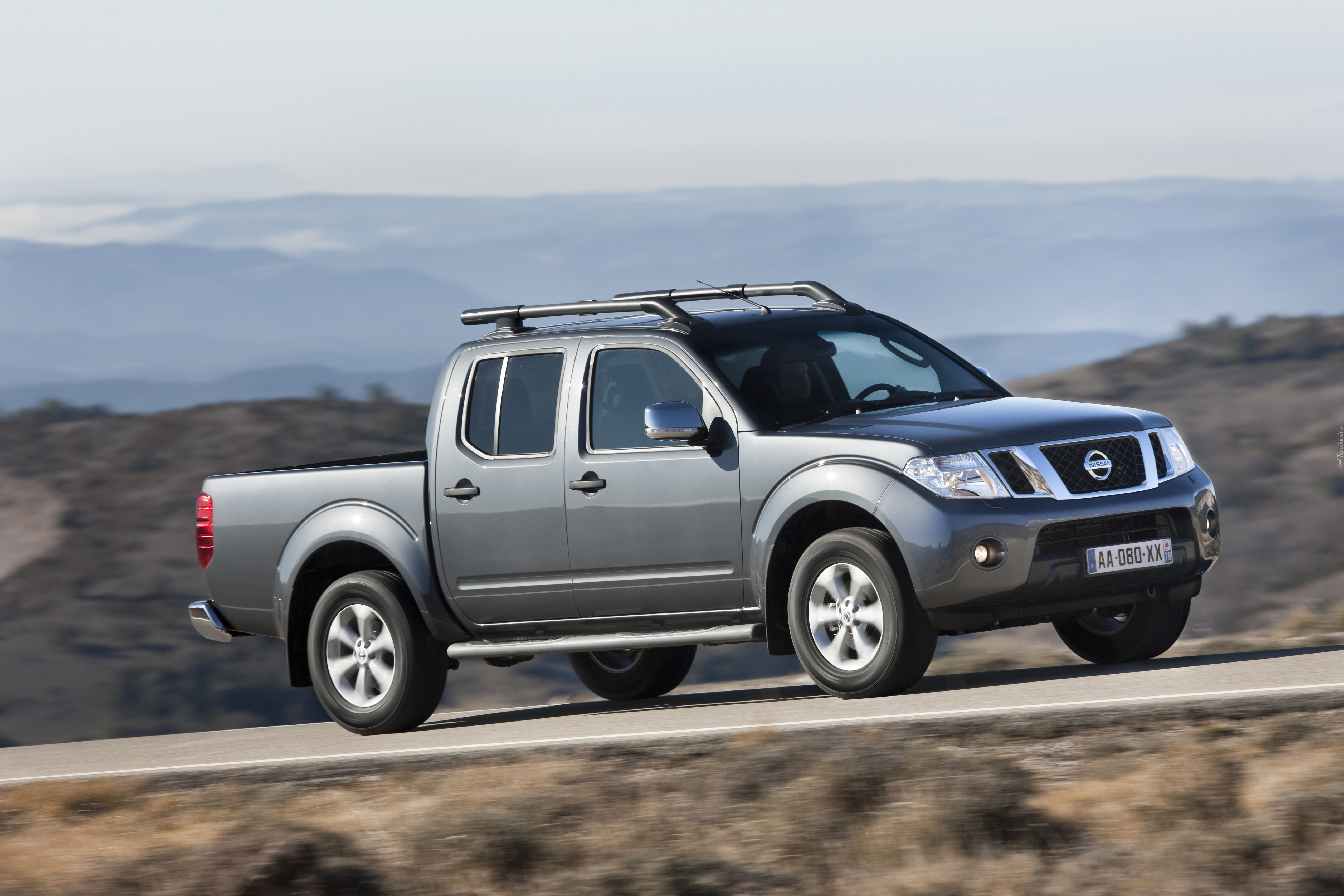 szary, Nissan Navara