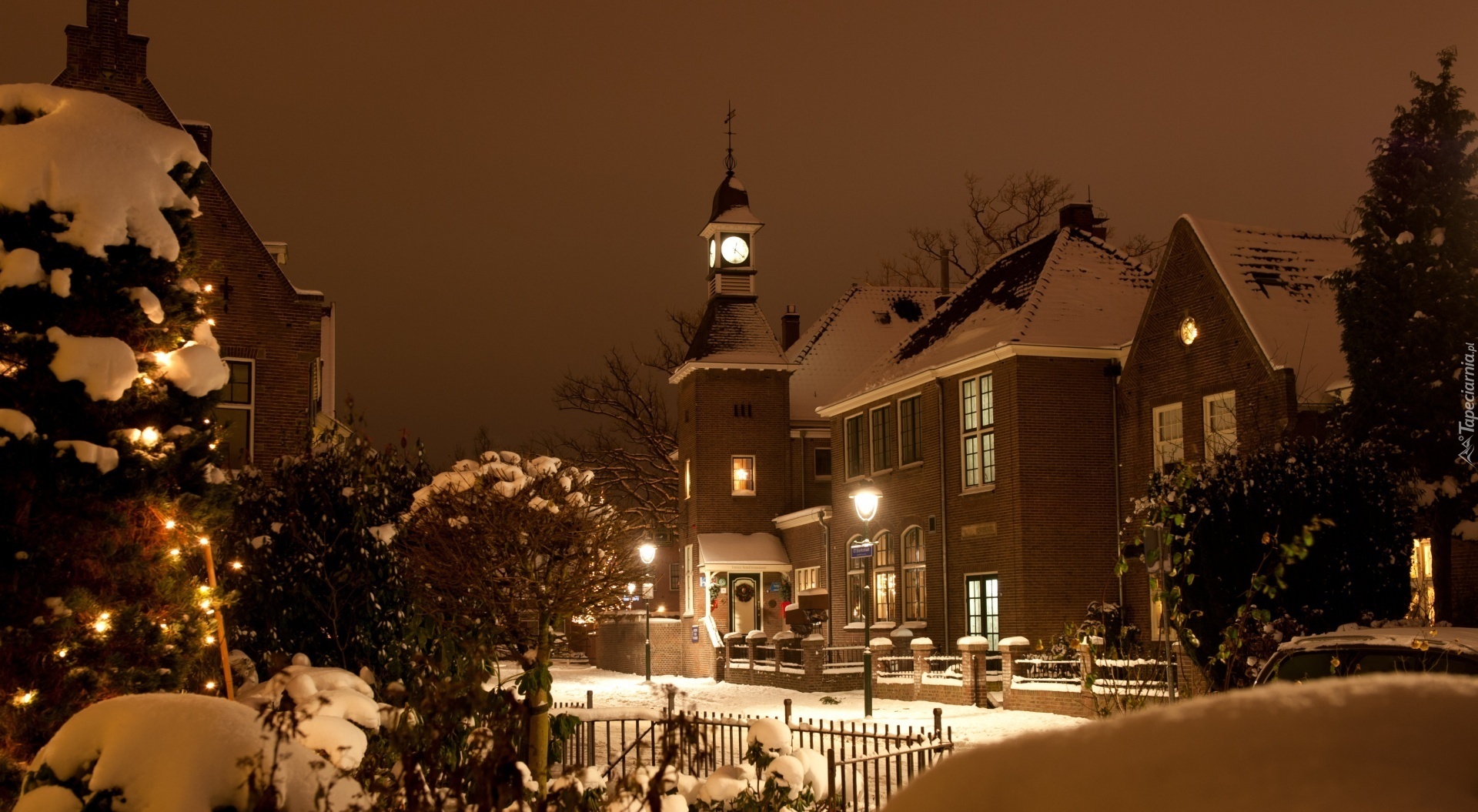 Zima, Hotel, Lansink, Hengelo, Holandia, Miasto nocą