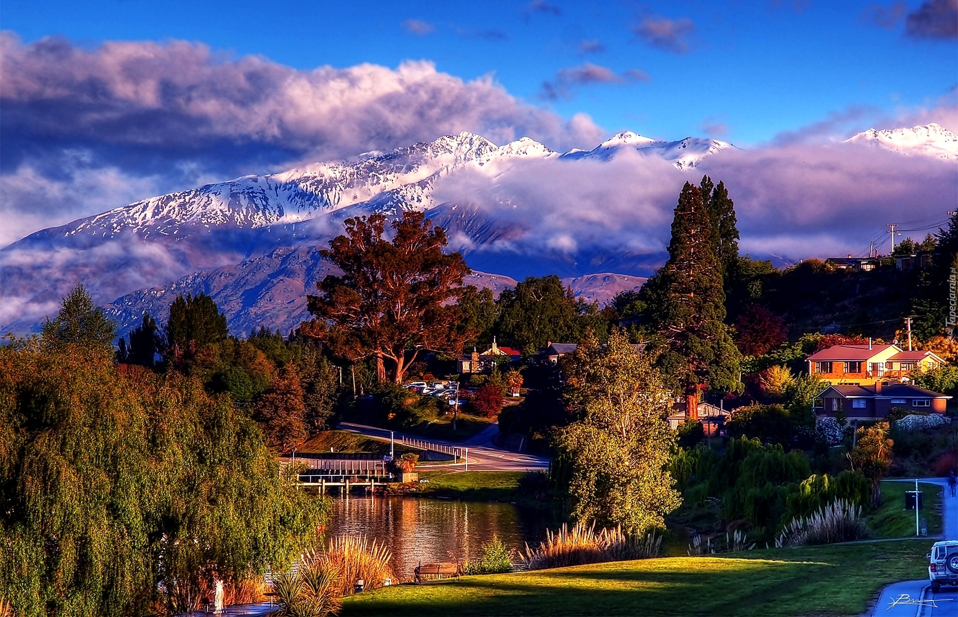 Góry, Rzeka, Domy, Miasteczko Wanaka Otago, Nowa Zelandia