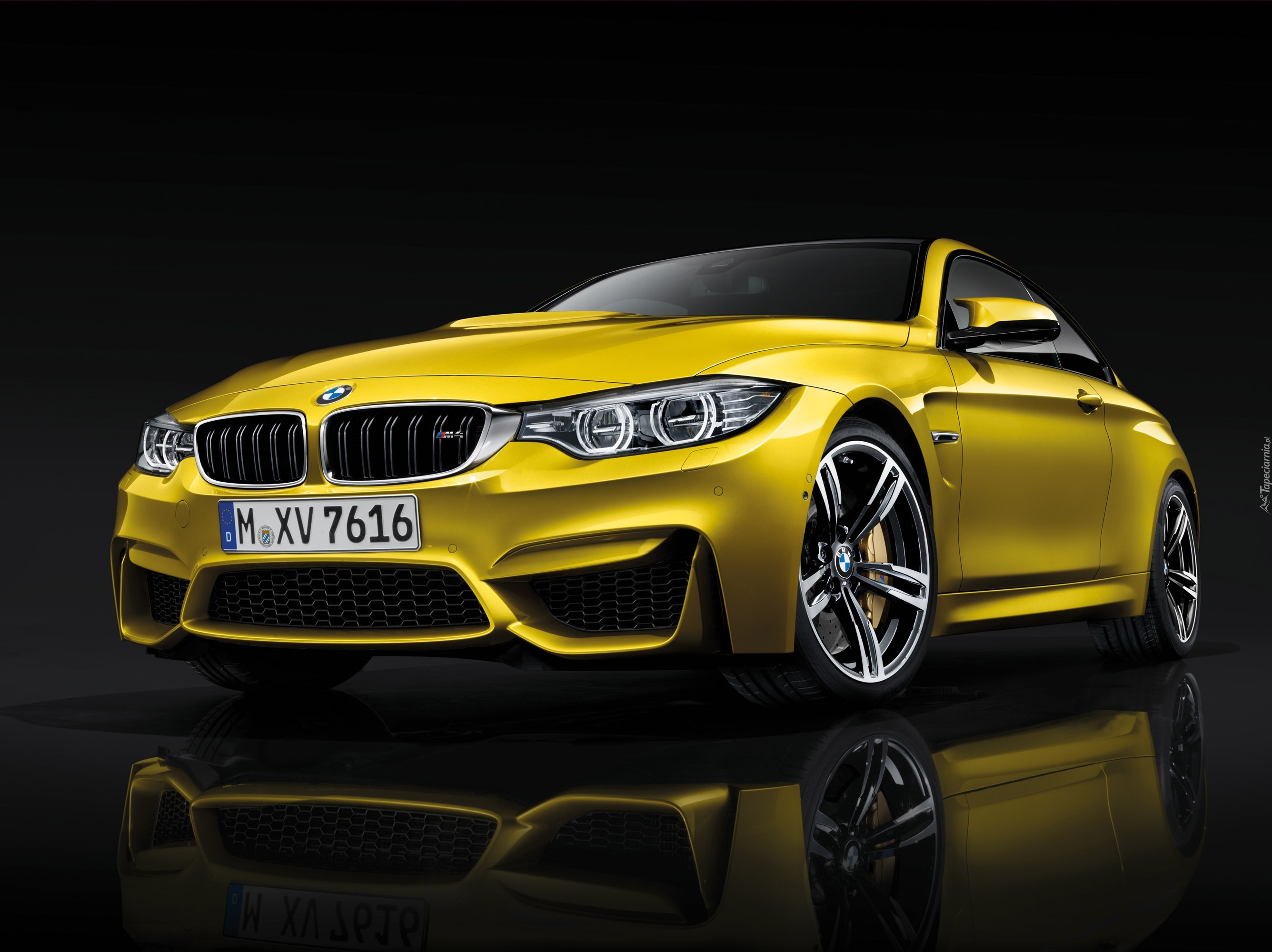 Bmw m4 красная