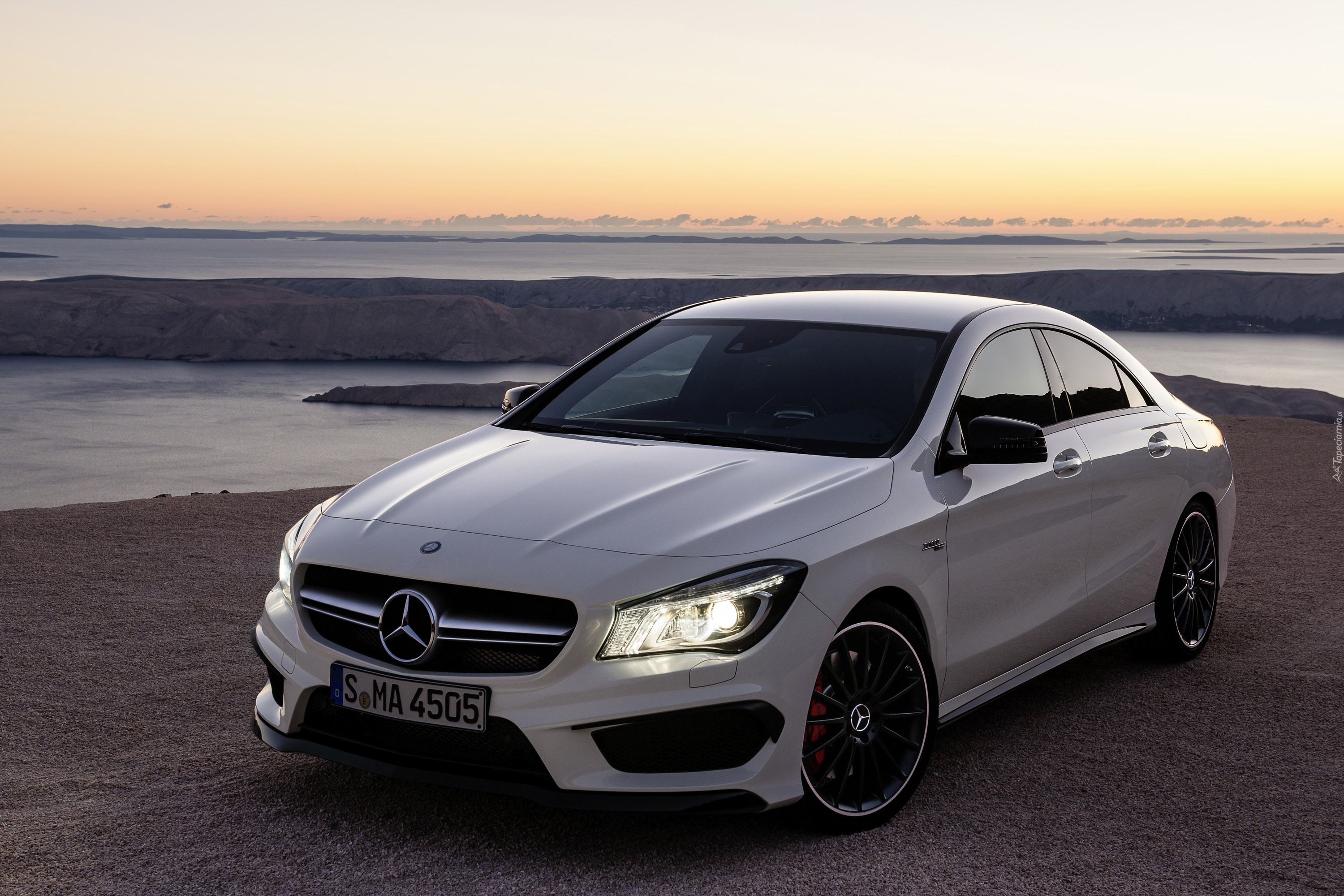 Mercedes Benz CLA 45 AMG