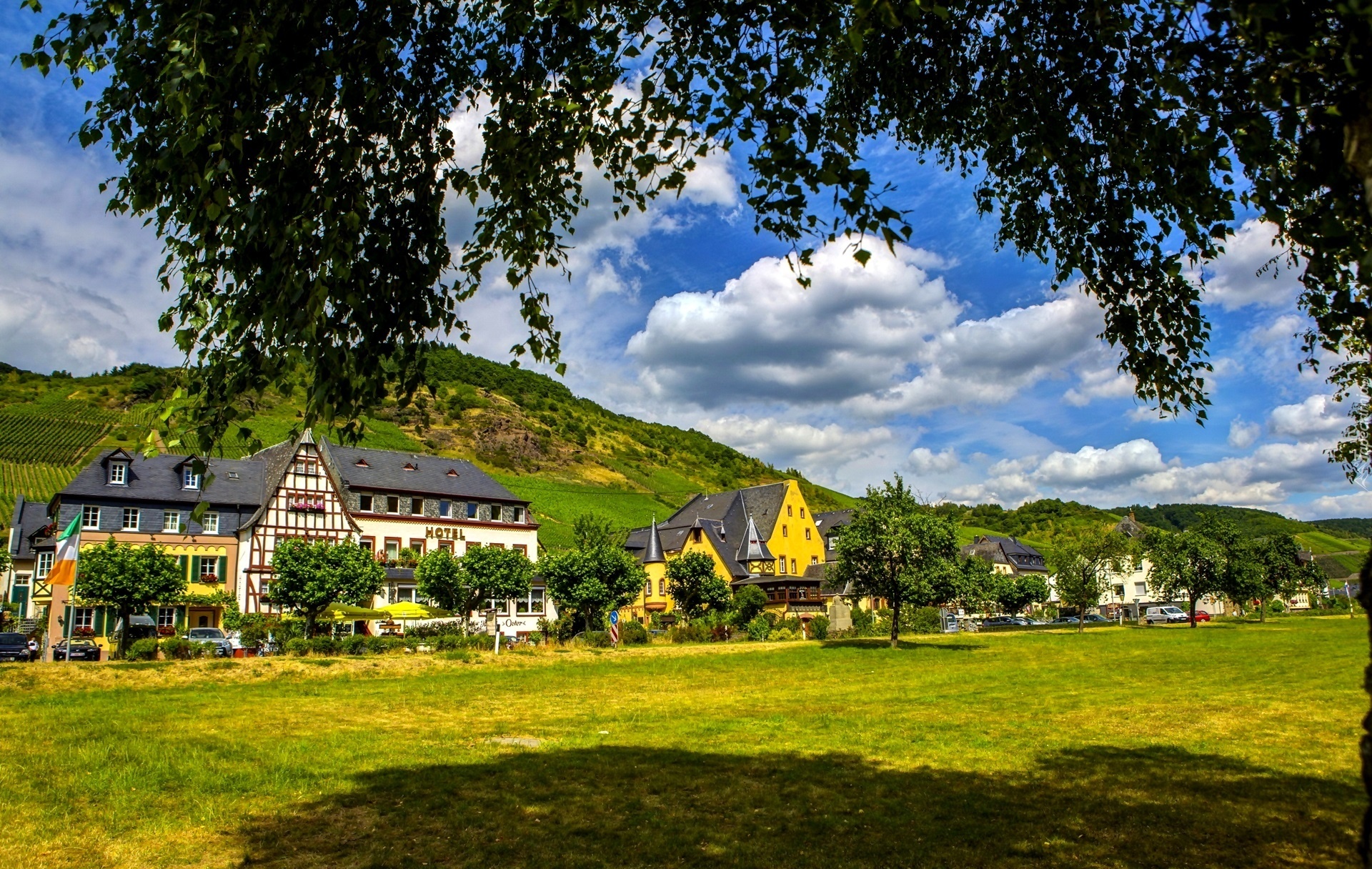 Hotel, Miasteczko, Ediger-Eller, Niemcy