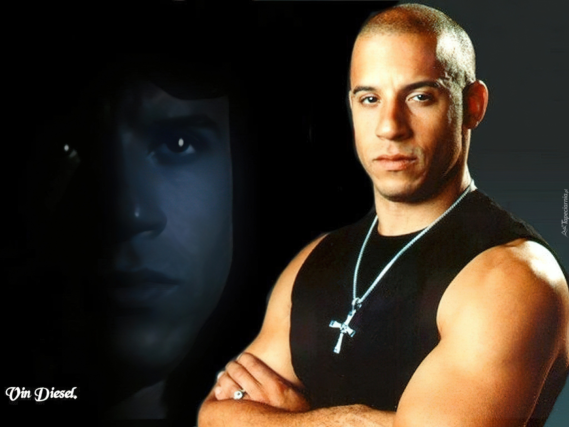 Vin Diesel, czarna koszulka, krzyżyk