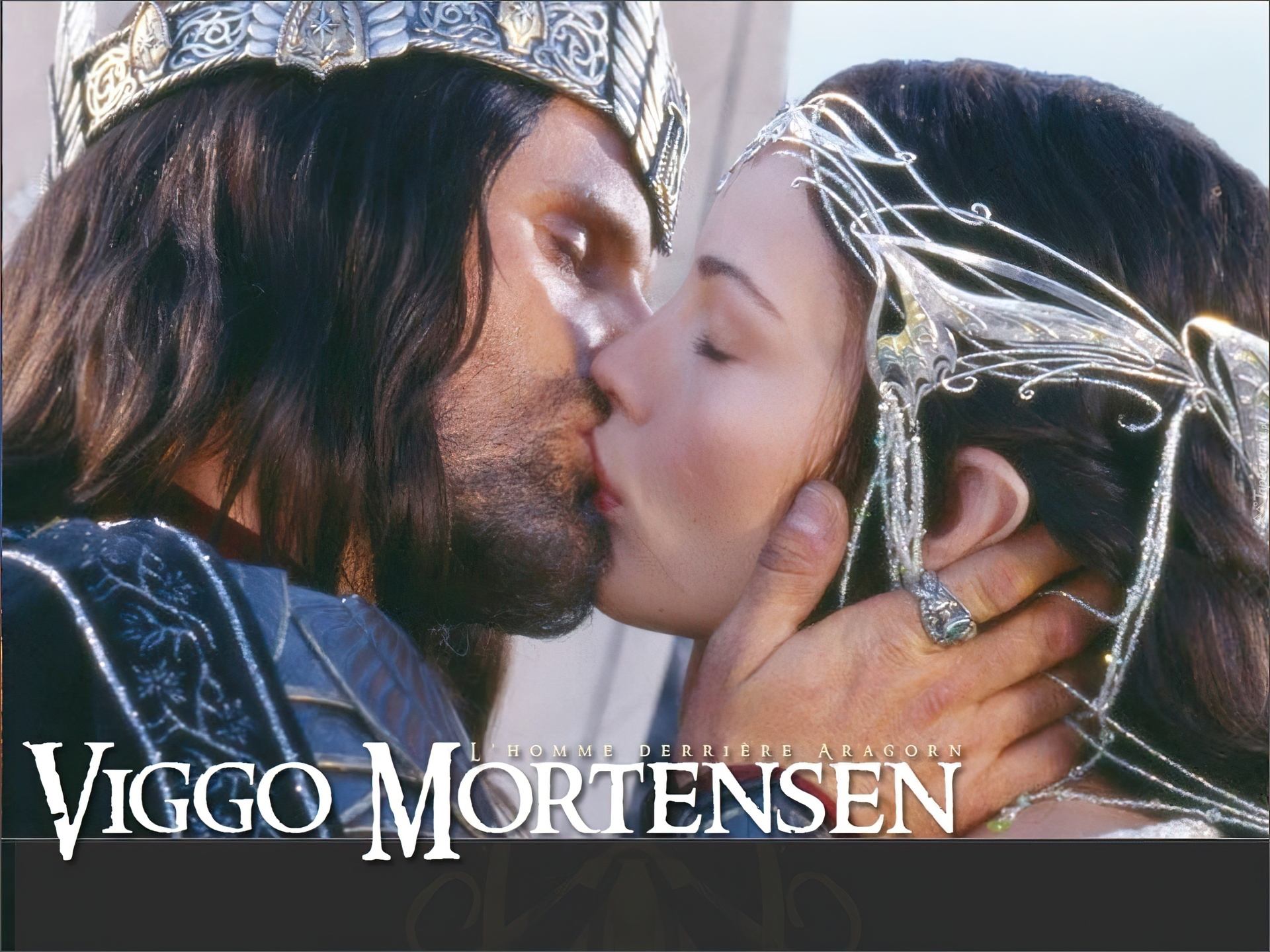 Viggo Mortensen, korona, pocałunek