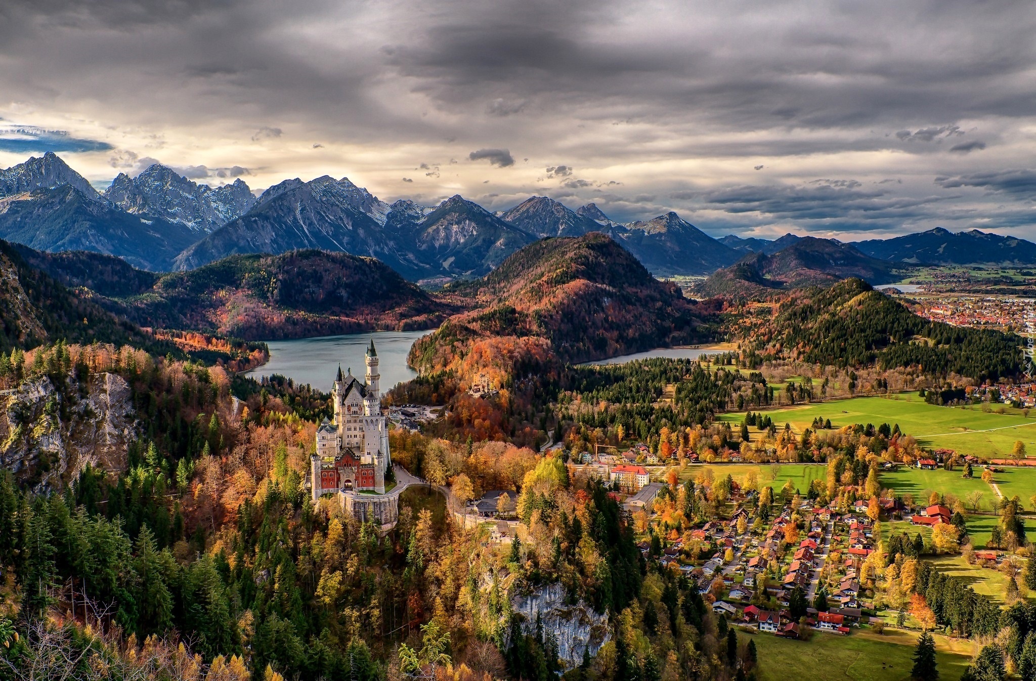 Zamek Neuschwanstein, Góry, Z Lotu Ptaka, Bawaria, Niemcy