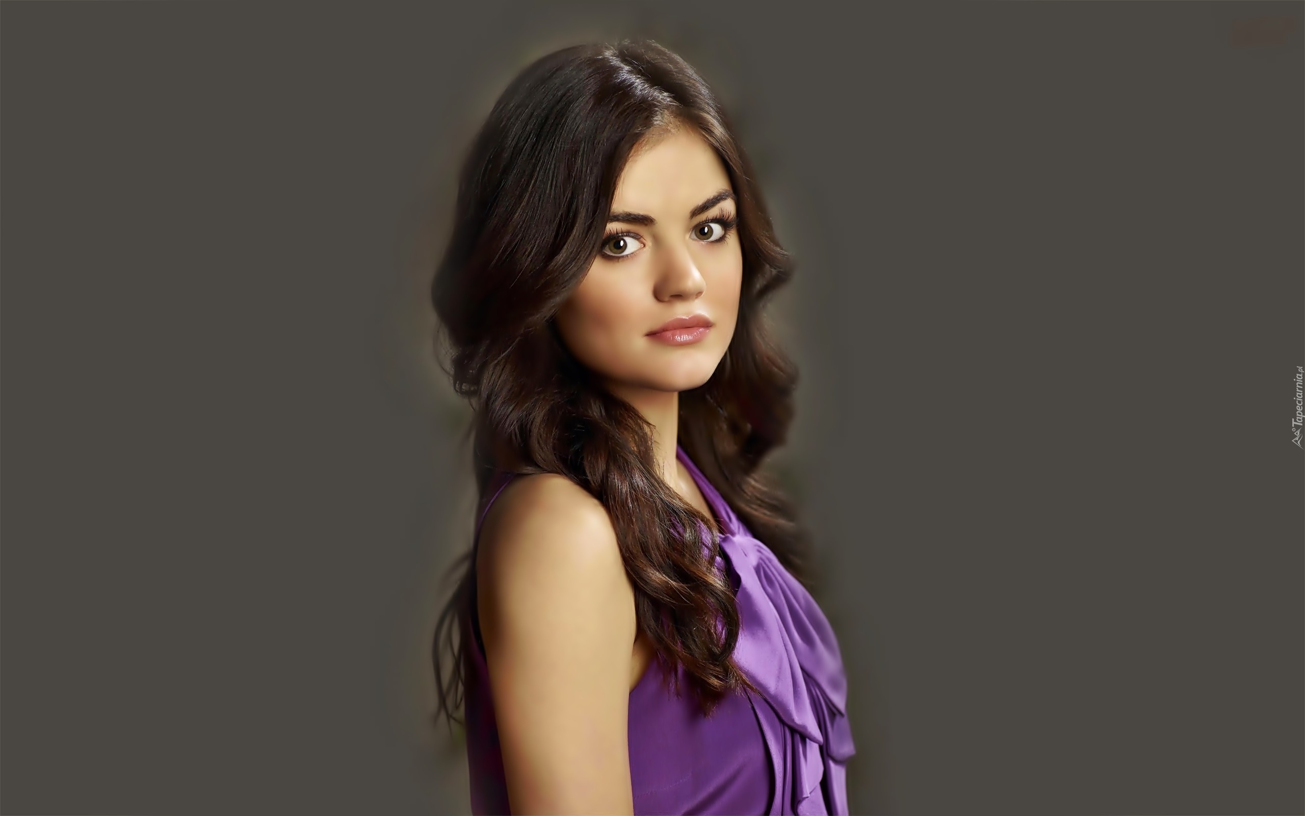 Lucy, Hale, Aktorka