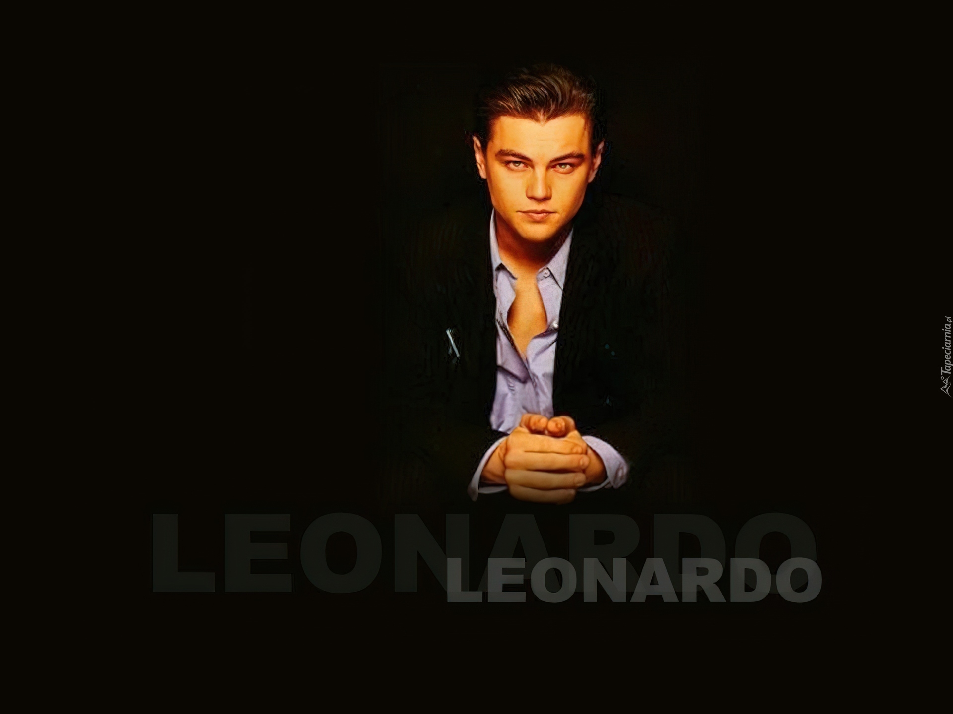 Leonardo DiCaprio,niebieska koszula